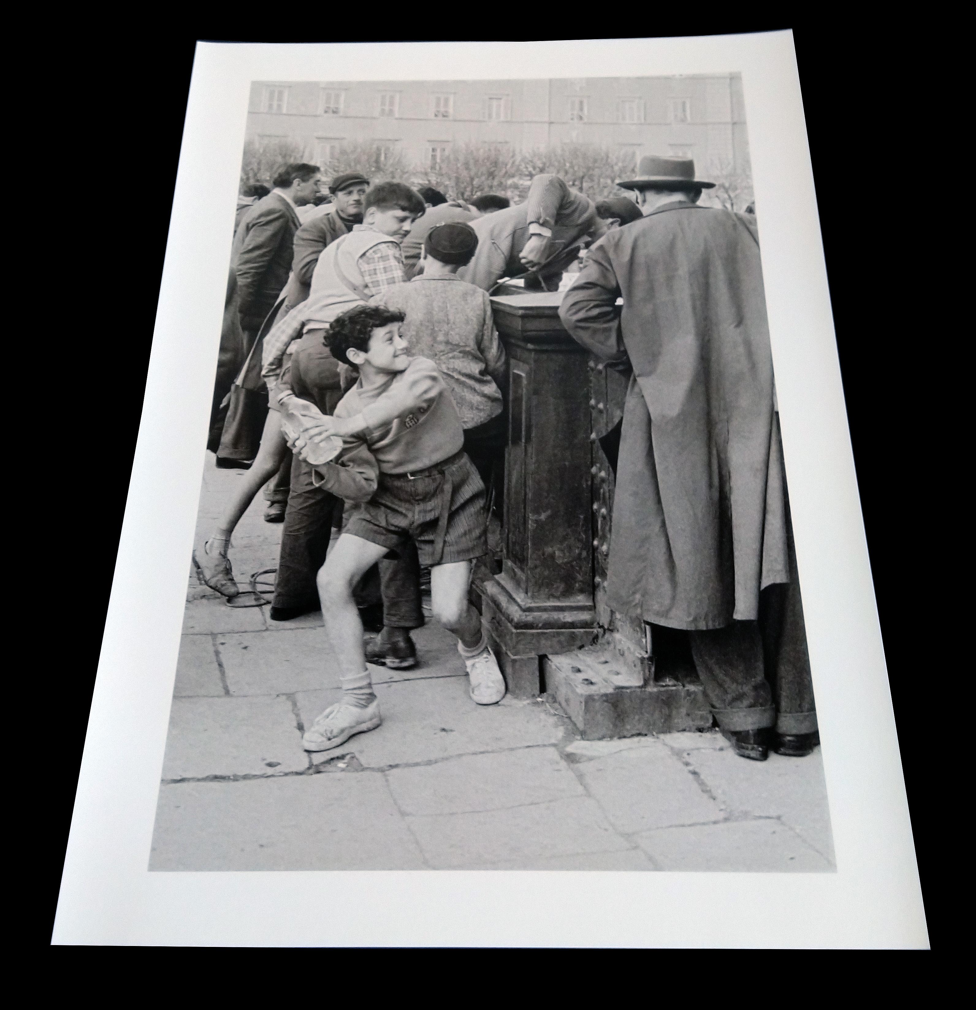 Acqua e Fantasie, 1956 - Limitierte Auflage Fotorealistische Schwarz-Weiß-Fotografie – Photograph von Fabrizio La Torre