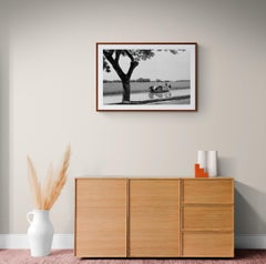Gita in famiglia, Thaïland (1957) - Full Framed Black & White Fine Art Print