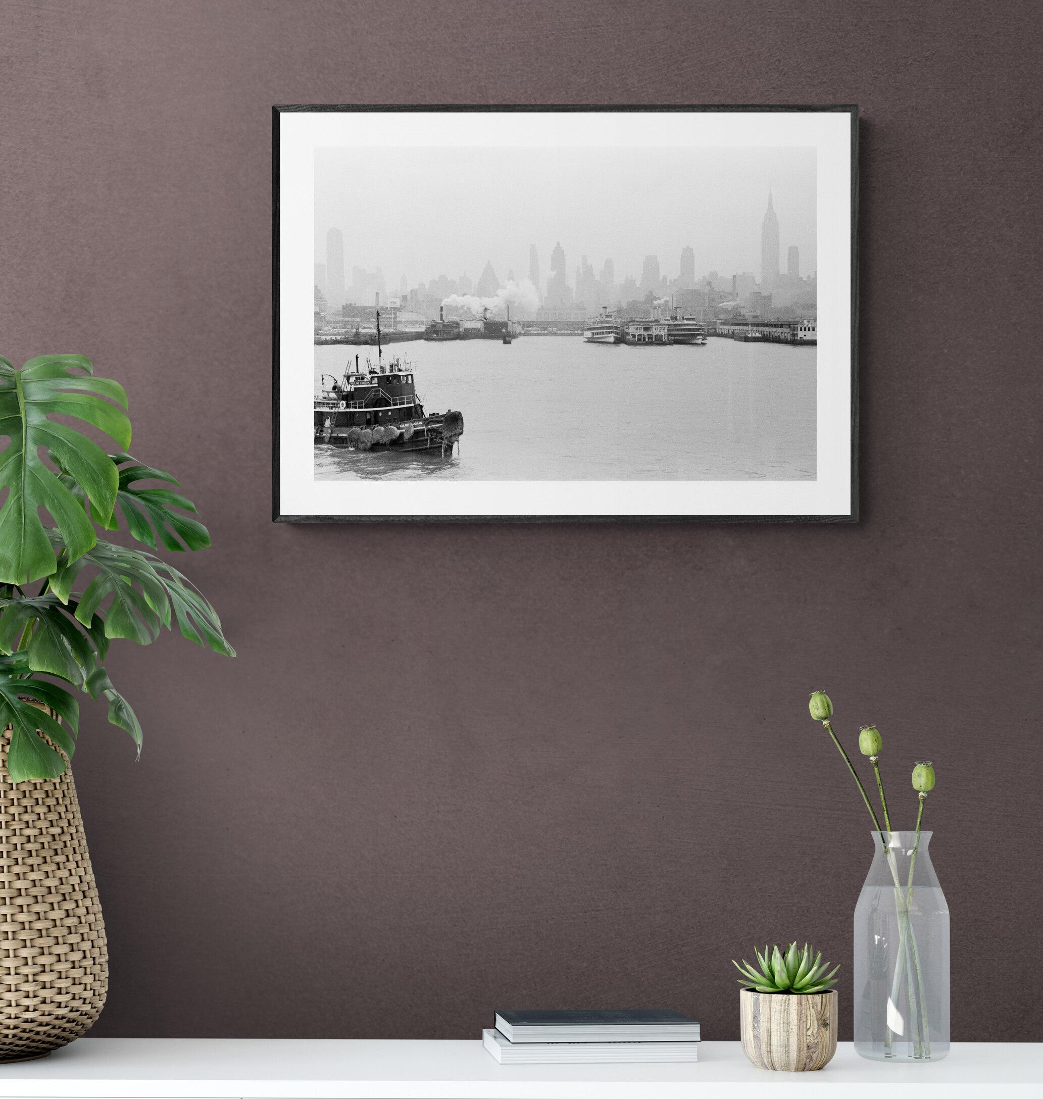 Harbour's Skyline of New York, 1956 - Contemporary Black & White Photography - Gray Black and White Photograph by Fabrizio La Torre