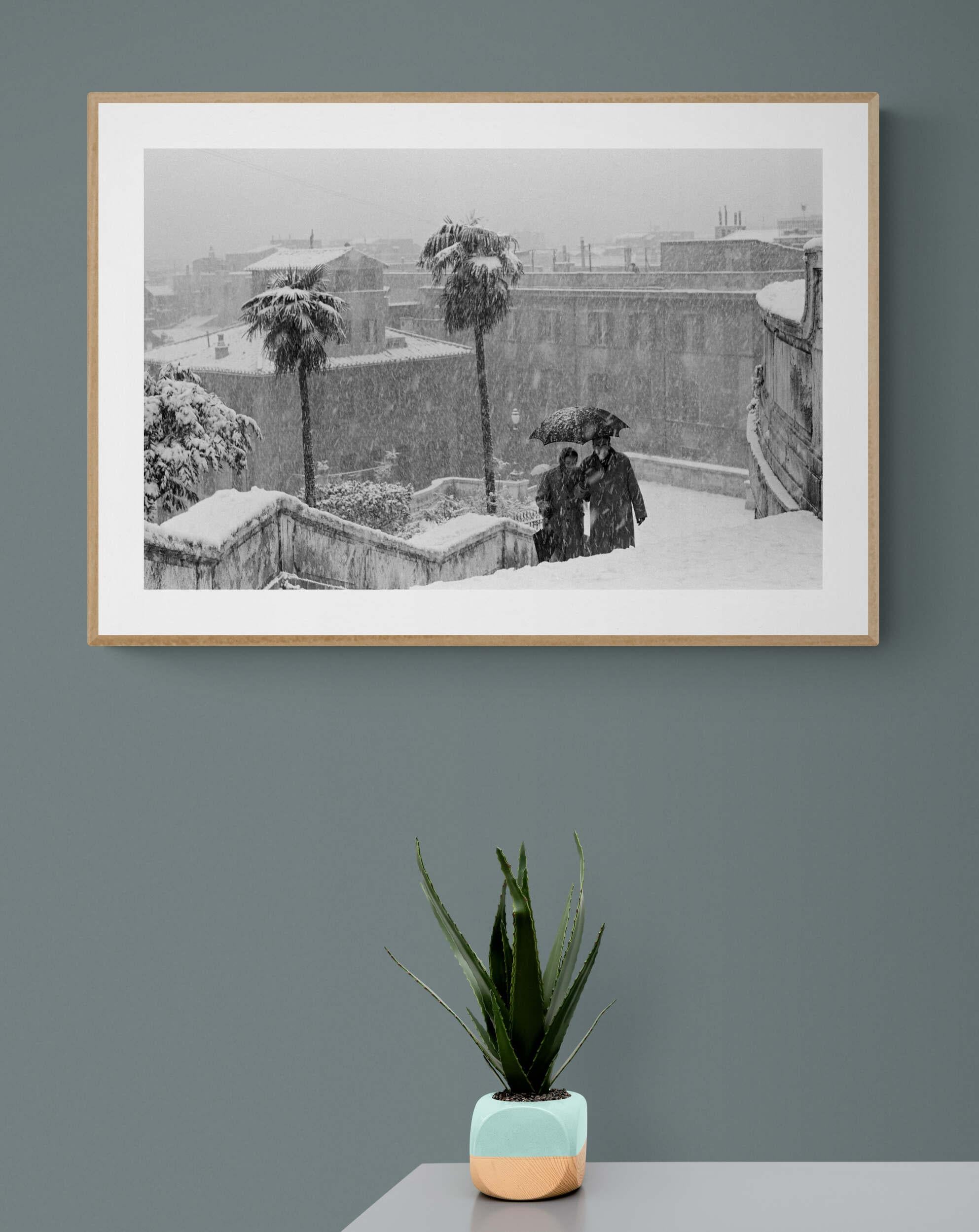 Salita scivolosa a Trinità dei Monti - Roma, 1956 - Black & White Photography 1