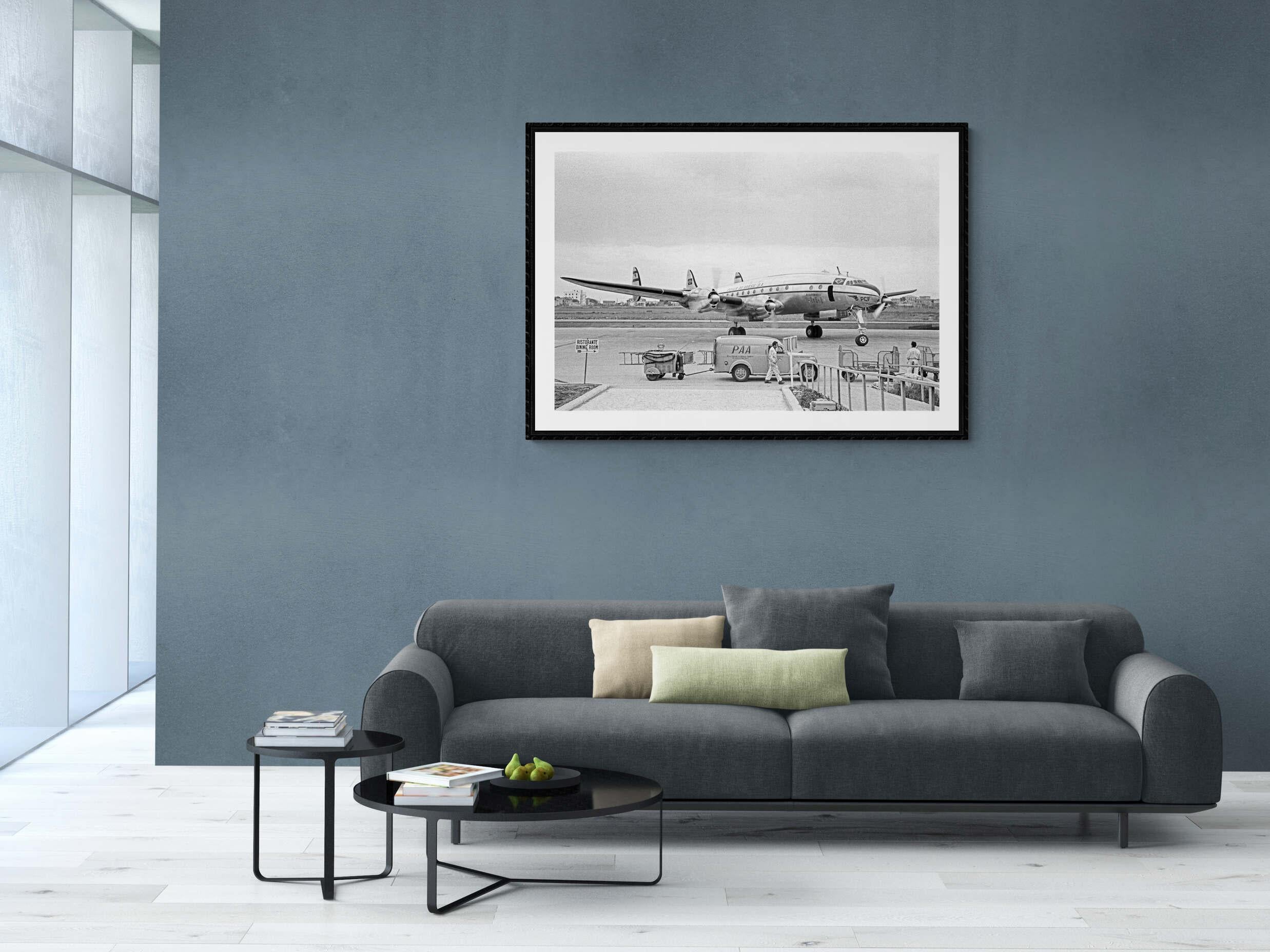 The Super Constellation Lockheed - Full Framed Fine Art Edition - Gray Black and White Photograph by Fabrizio La Torre