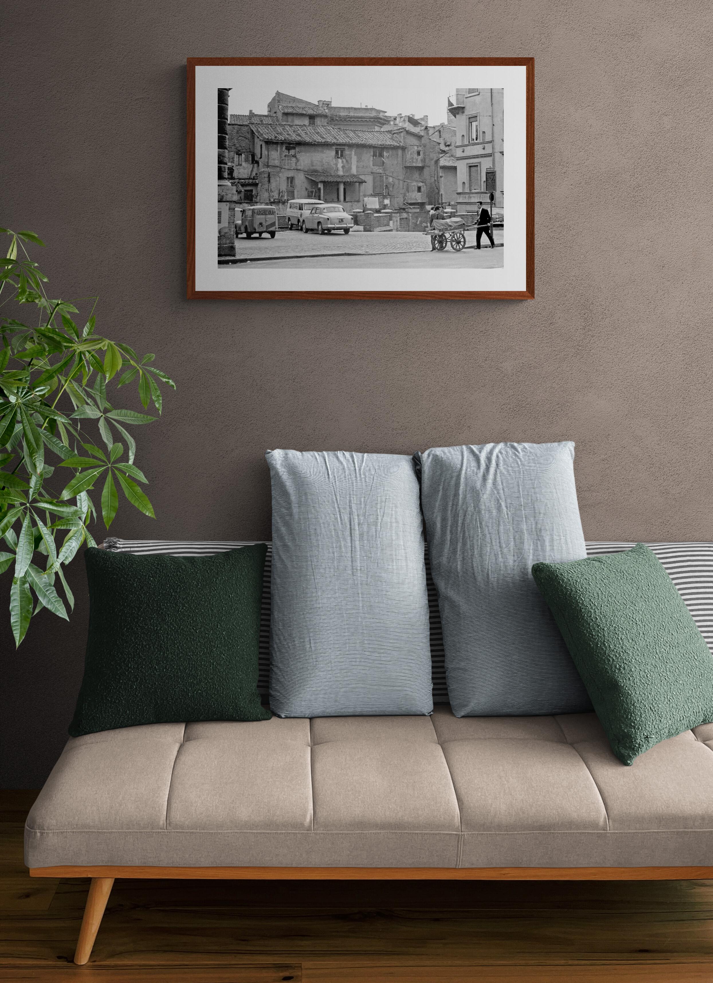 Œuvre d'art n° 1 sur 5 vendue en parfait état. 
Edition limitée de 5 + 2 AP  
Il s'agit d'un encadrement et d'une présentation minimaliste de l'œuvre d'art :
Le tirage Fine Art sur papier Baryta est monté sur une plaque de dibond de 2mm et fixé par