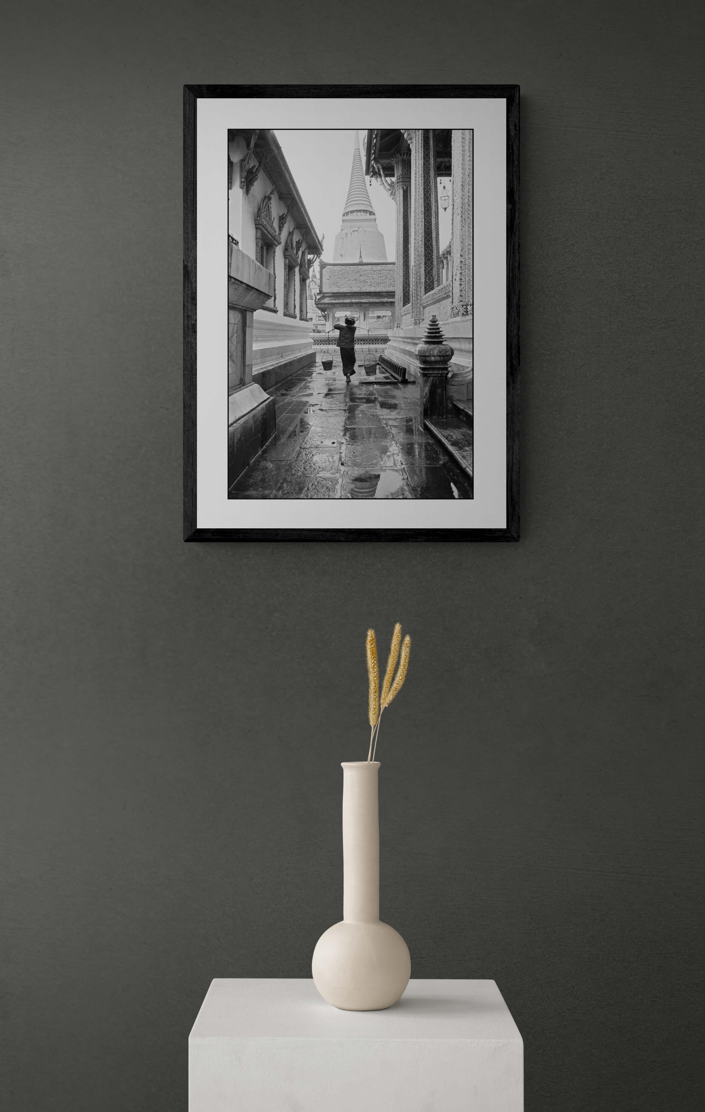 The water carrier - Thailand 1959 - Full Framed Black & White Fine Art Print - Gray Landscape Photograph by Fabrizio La Torre