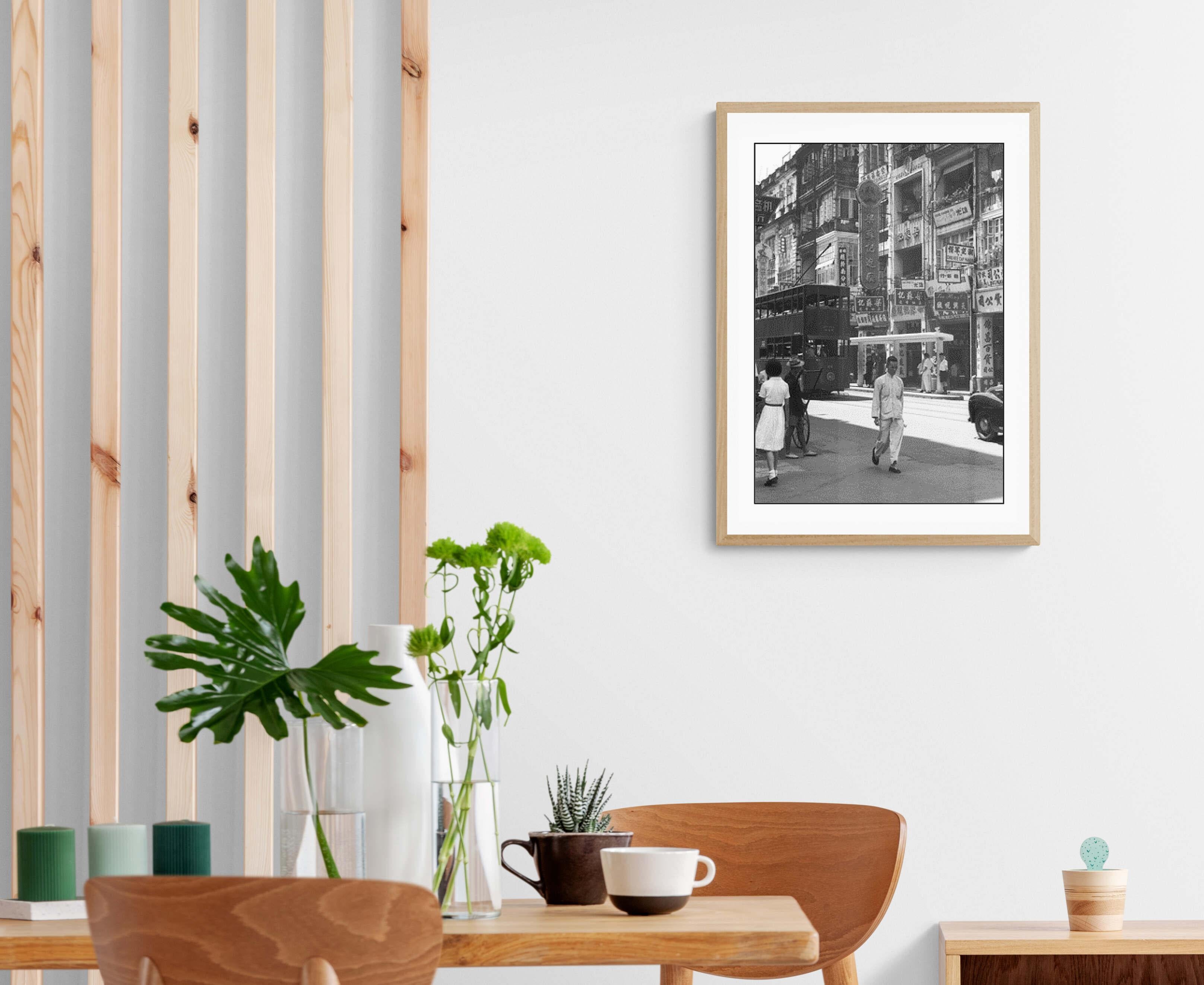 Tradizioni scomparse, Hong Kong 1958 - Full Framed Black & White Fine Art Print - Black and White Photograph Gris de Fabrizio La Torre