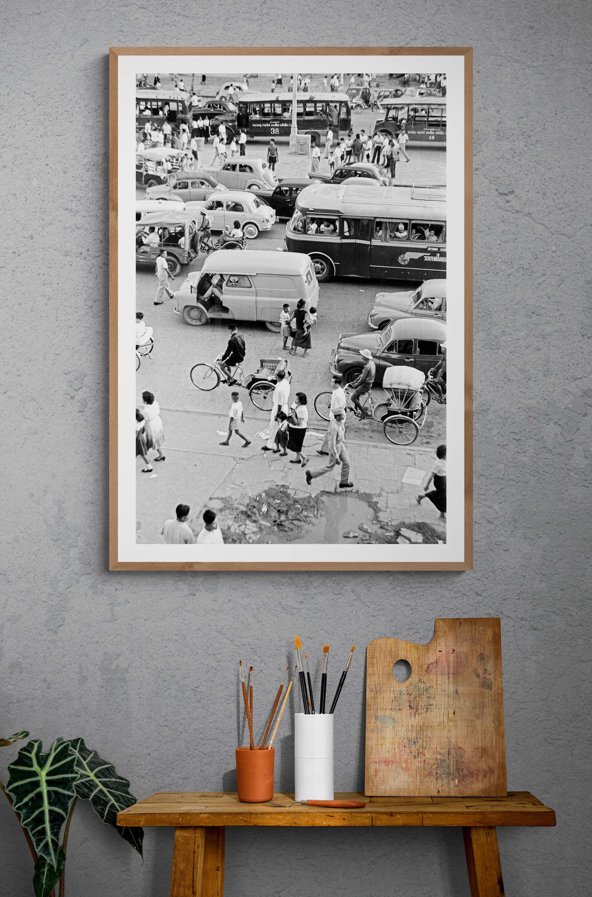 Trafic jam in Bangkok -Thailand 1957 - Full Framed Black & White Fine Art Print - Photograph by Fabrizio La Torre
