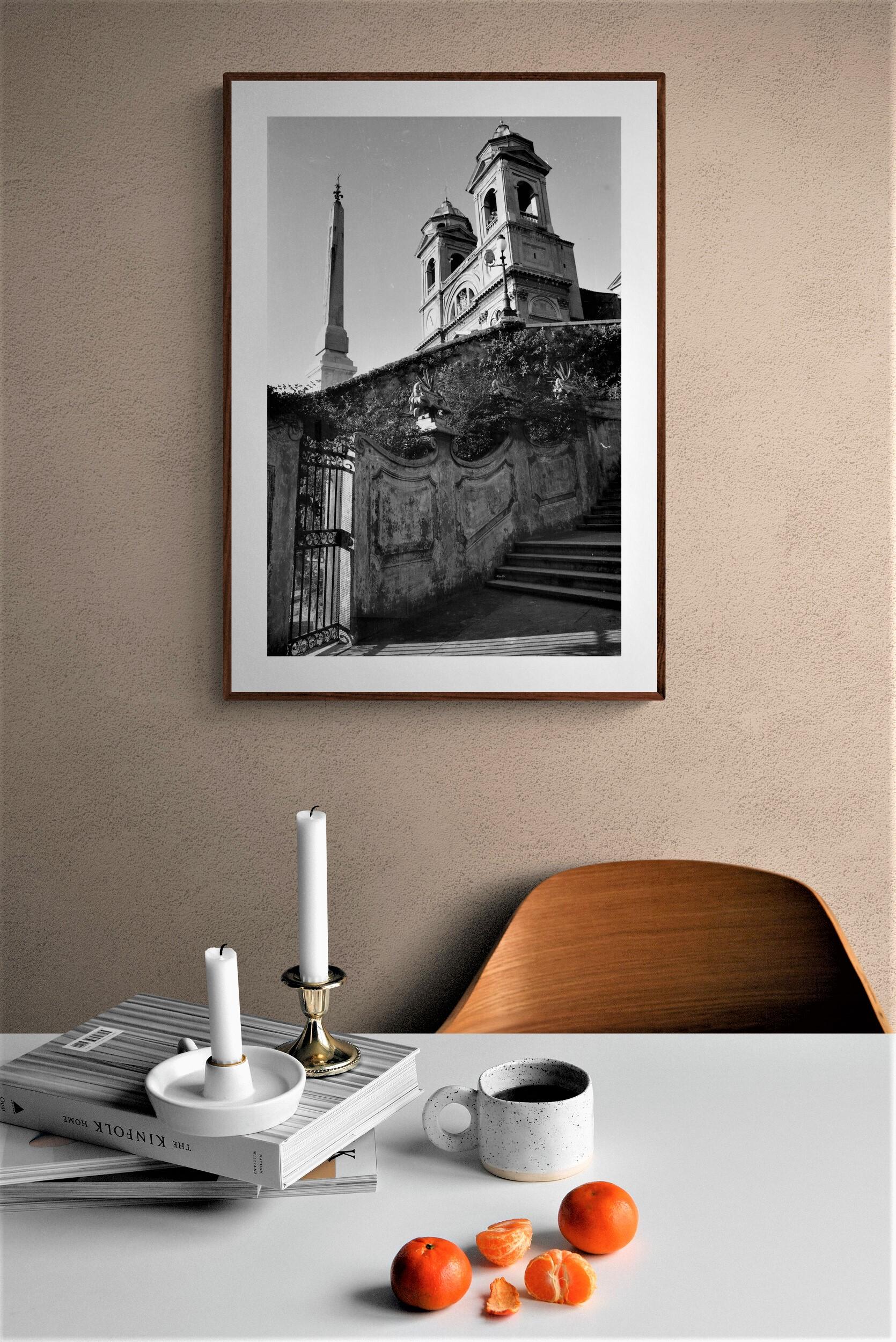 Trinità dei Monti, Roma, 1962 - Fotografía contemporánea en blanco y negro - Photograph de Fabrizio La Torre