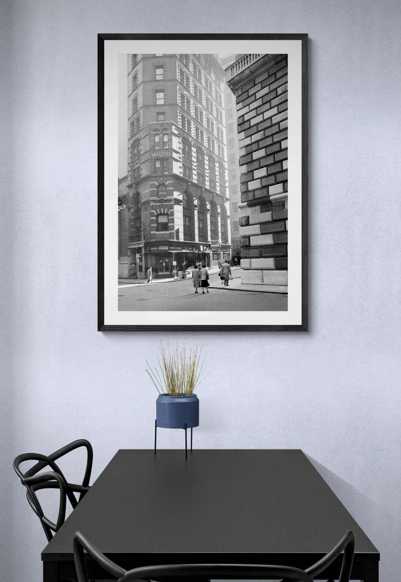 Verticalità, New York (1955) - Large size Black & White Fine Art Print - Gray Black and White Photograph by Fabrizio La Torre