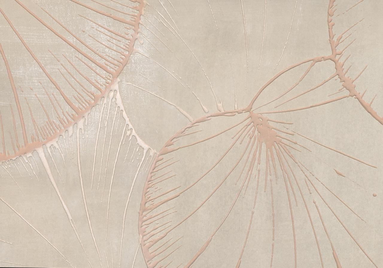 Le cornici sono create con la stessa tecnica dei nostri rivestimenti murali e rappresentano una visione artistica unica, che abbellisce il luogo in cui sono esposte.

Questa creazione si ispira alla pianta acquatica, che nel linguaggio dei fiori