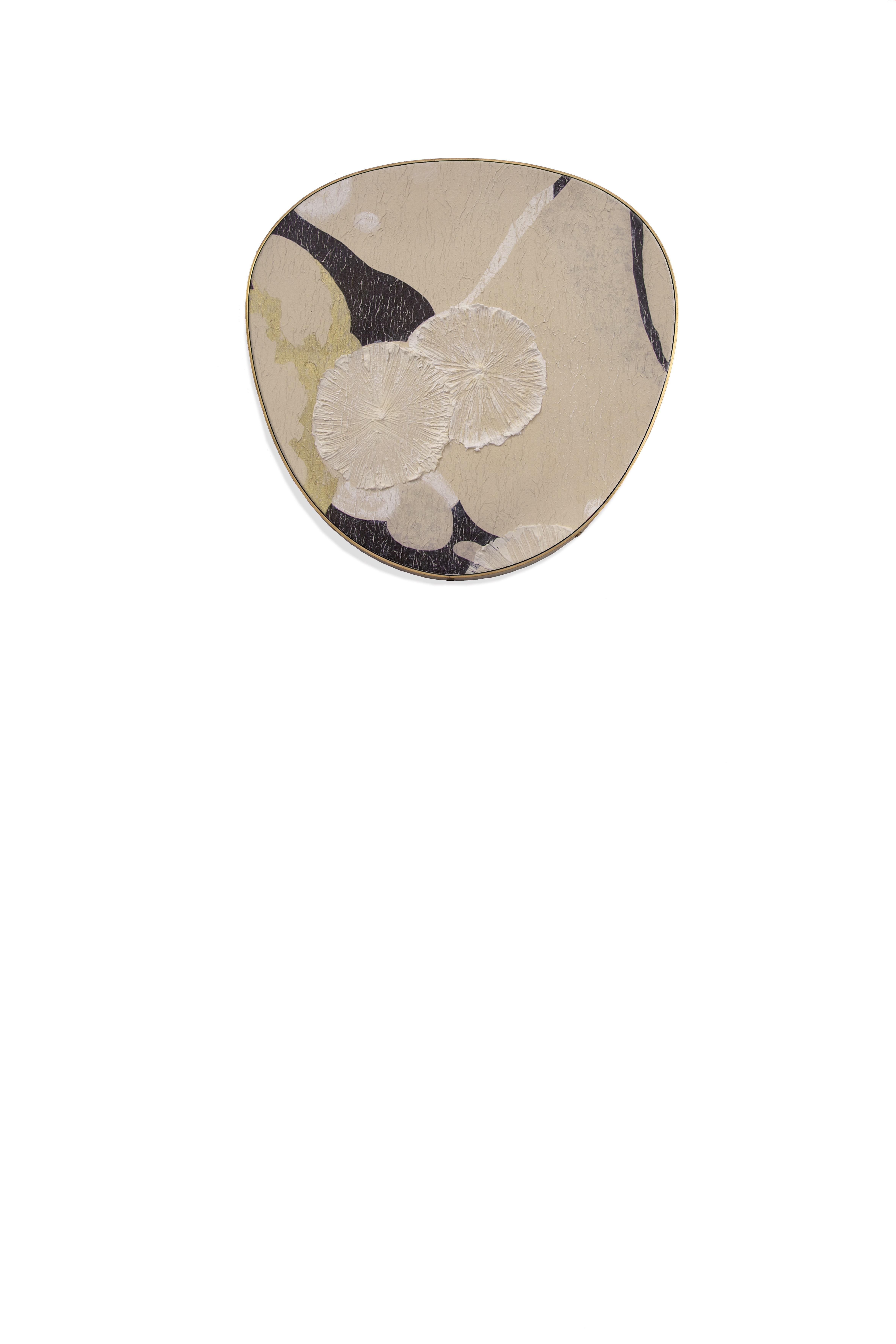 Laiton Lampe murale Fabscarte, faite à la main, peinte à la main, Tender Flora en vente
