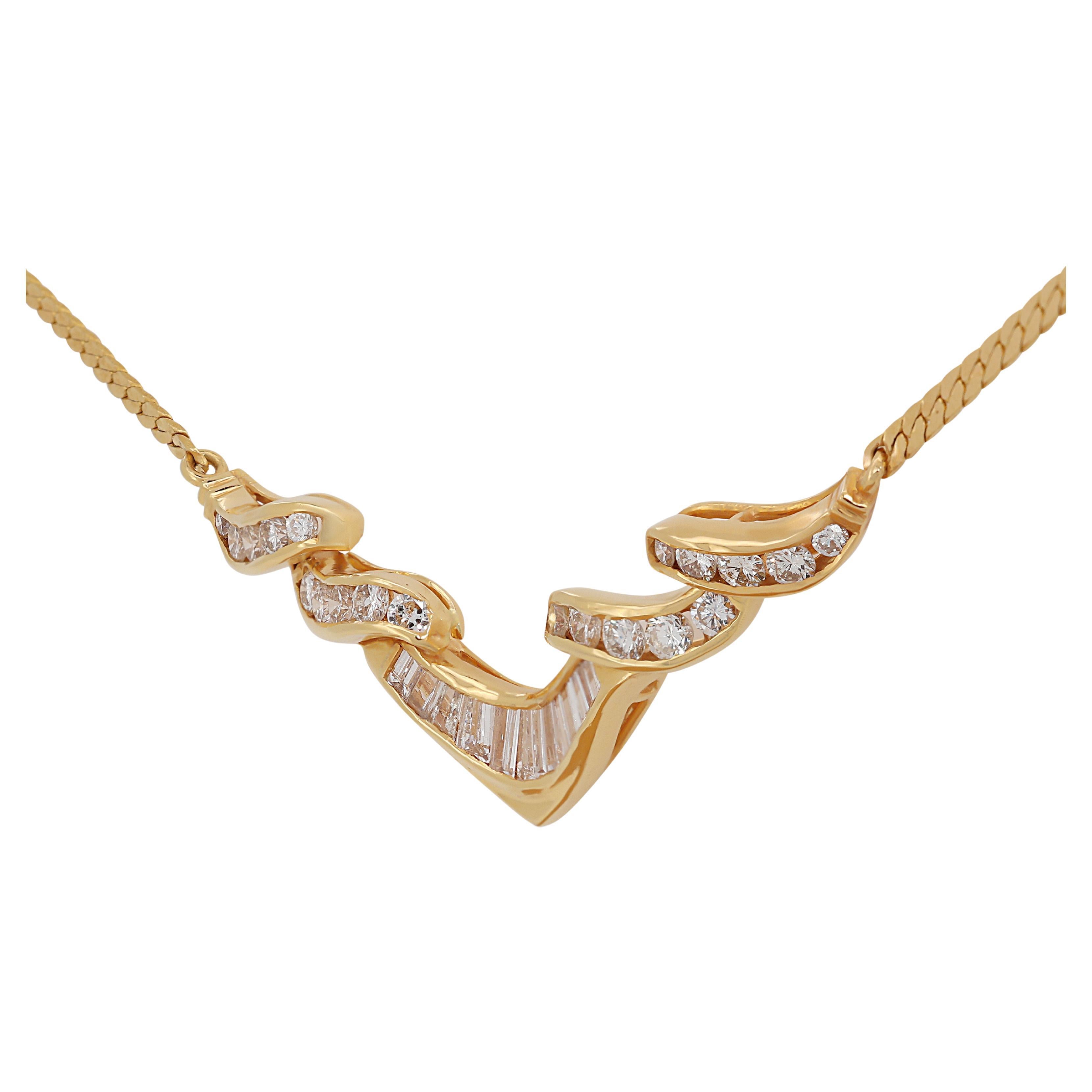 Halskette mit fabelhaftem 1,18 Karat Diamantkragen aus 20 Karat Gelbgold (Baguette-Treppenschliff) im Angebot