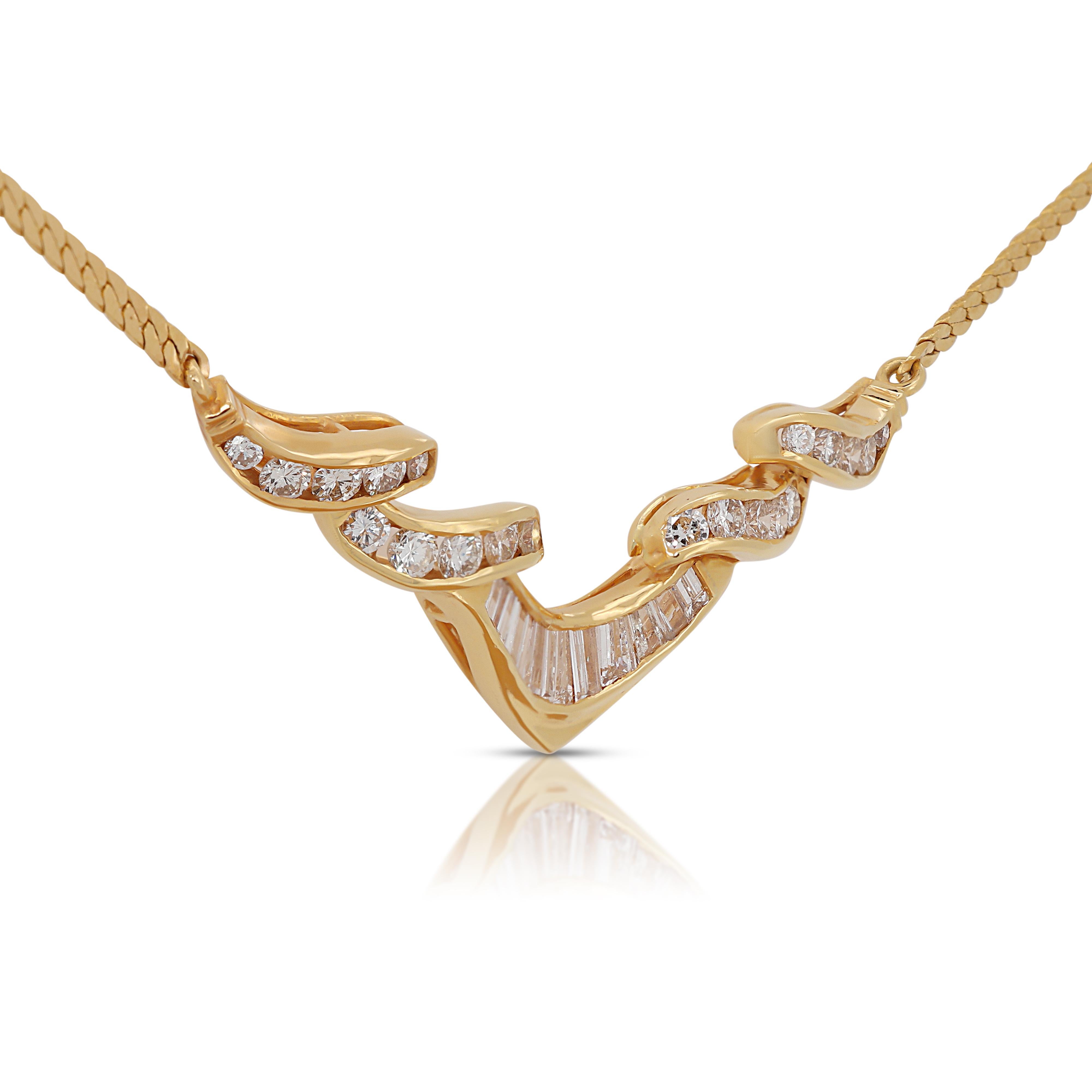 Women's Fabulous 1.18ct Diamond Collar Necklace in 20K Yellow Gold For Sale