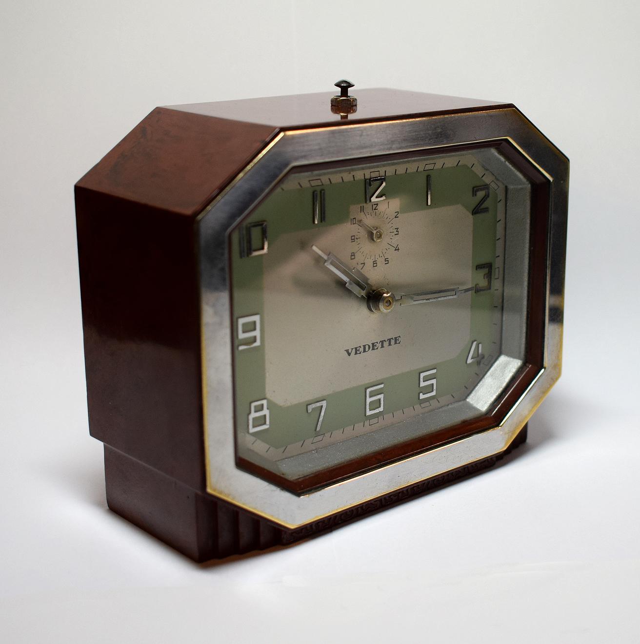 French Fabulous 1930s Art Deco Bakelite Clock by Vedette