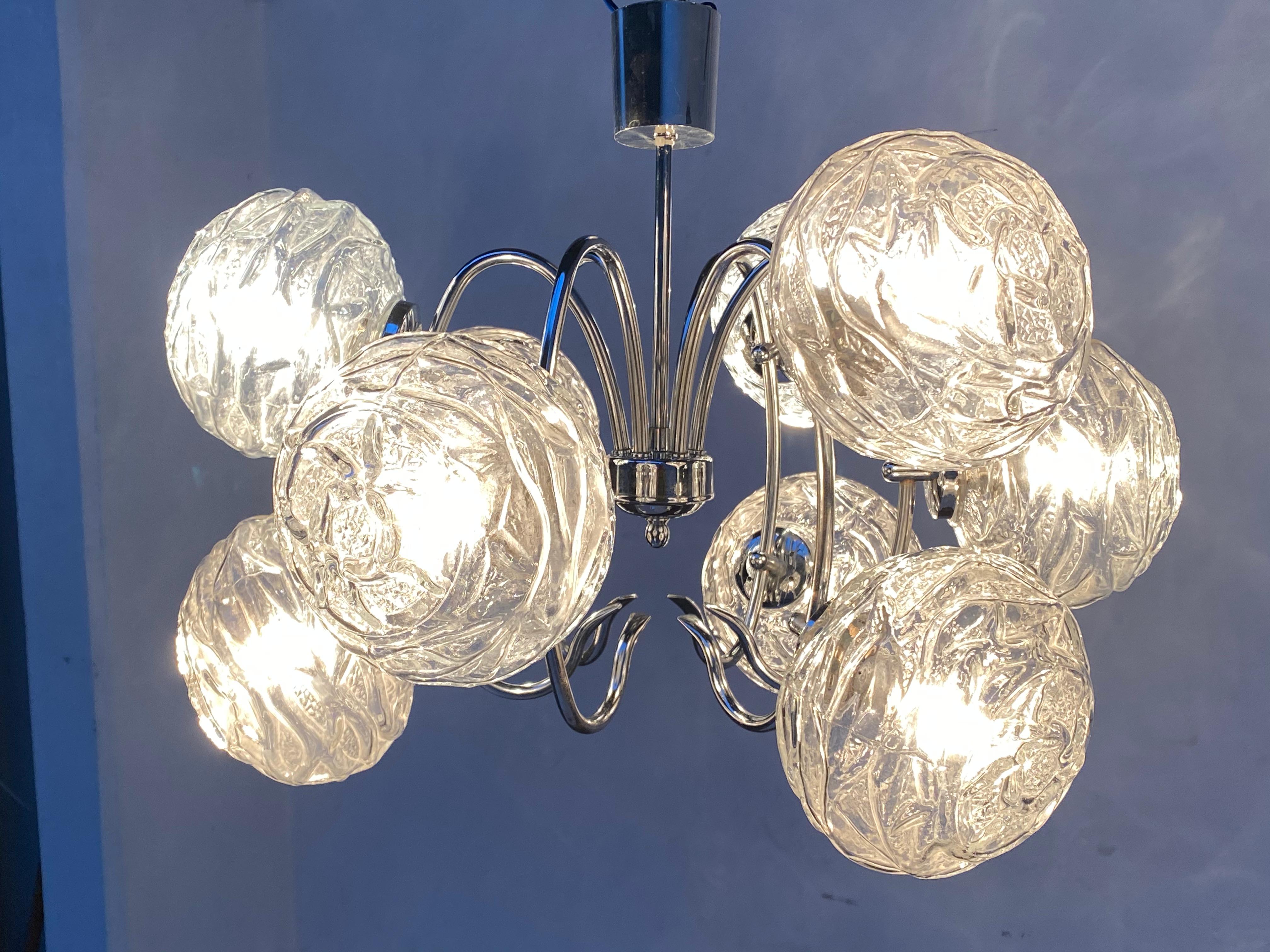 Fabulous 1970s Space Age 9 Glass Spheres and Chrome Chandelier, Germany For Sale 4