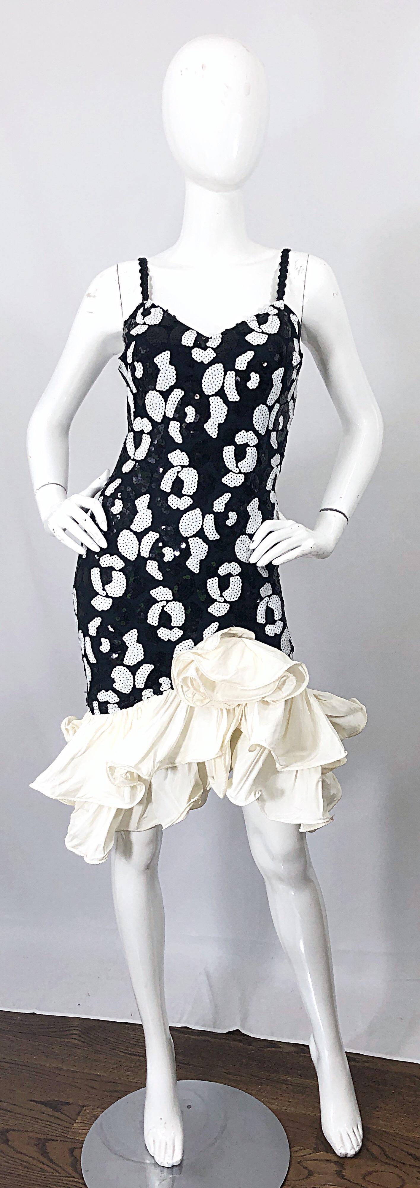 Fabulous 1980s Black and White Size 6 / 8 Sequin Bodycon Vintage 80s Dress 8