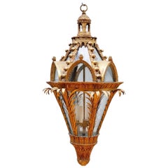 Fabuleuse lanterne suspendue néo-gothique en bois doré et tôle du 19ème siècle