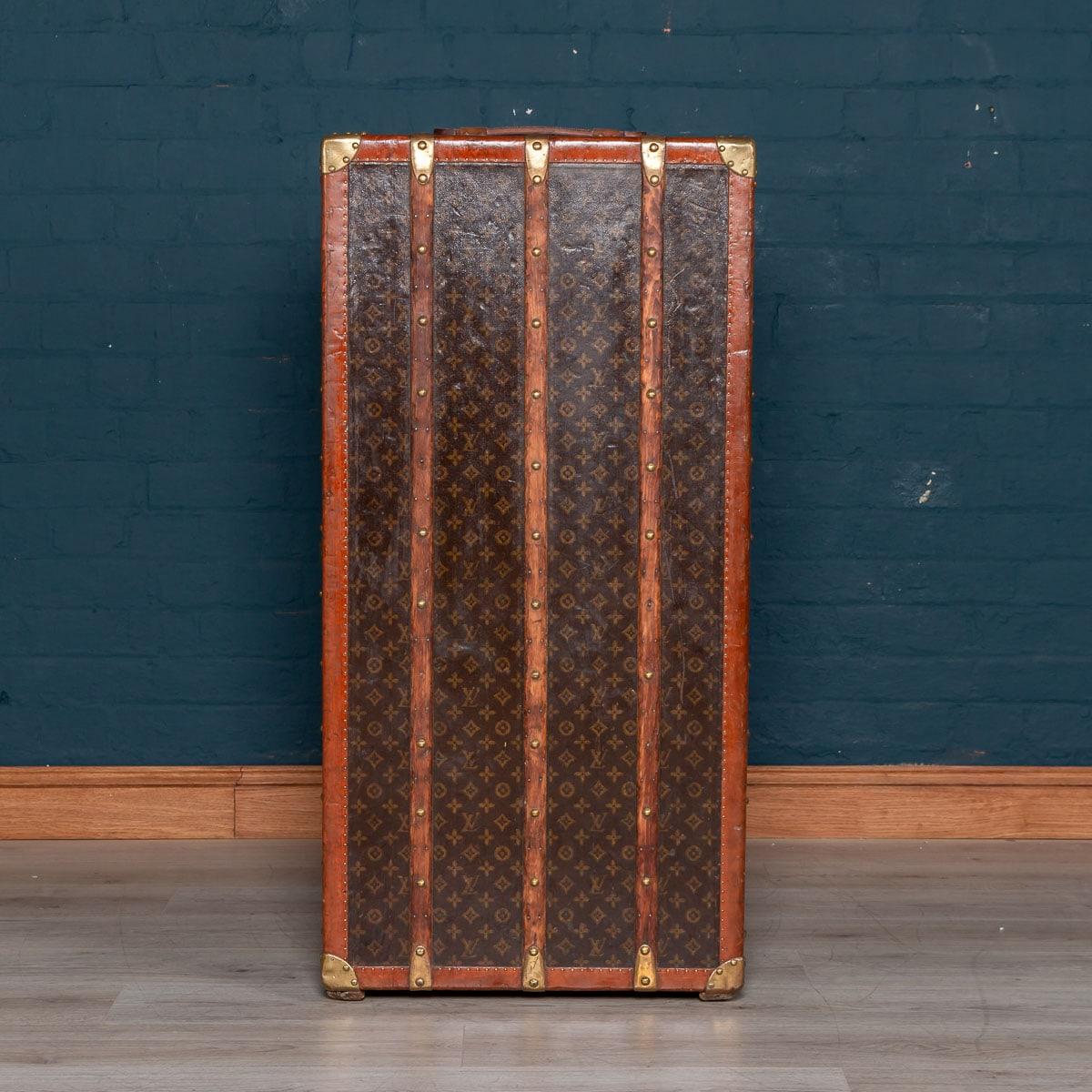 steamer trunk bar cabinet