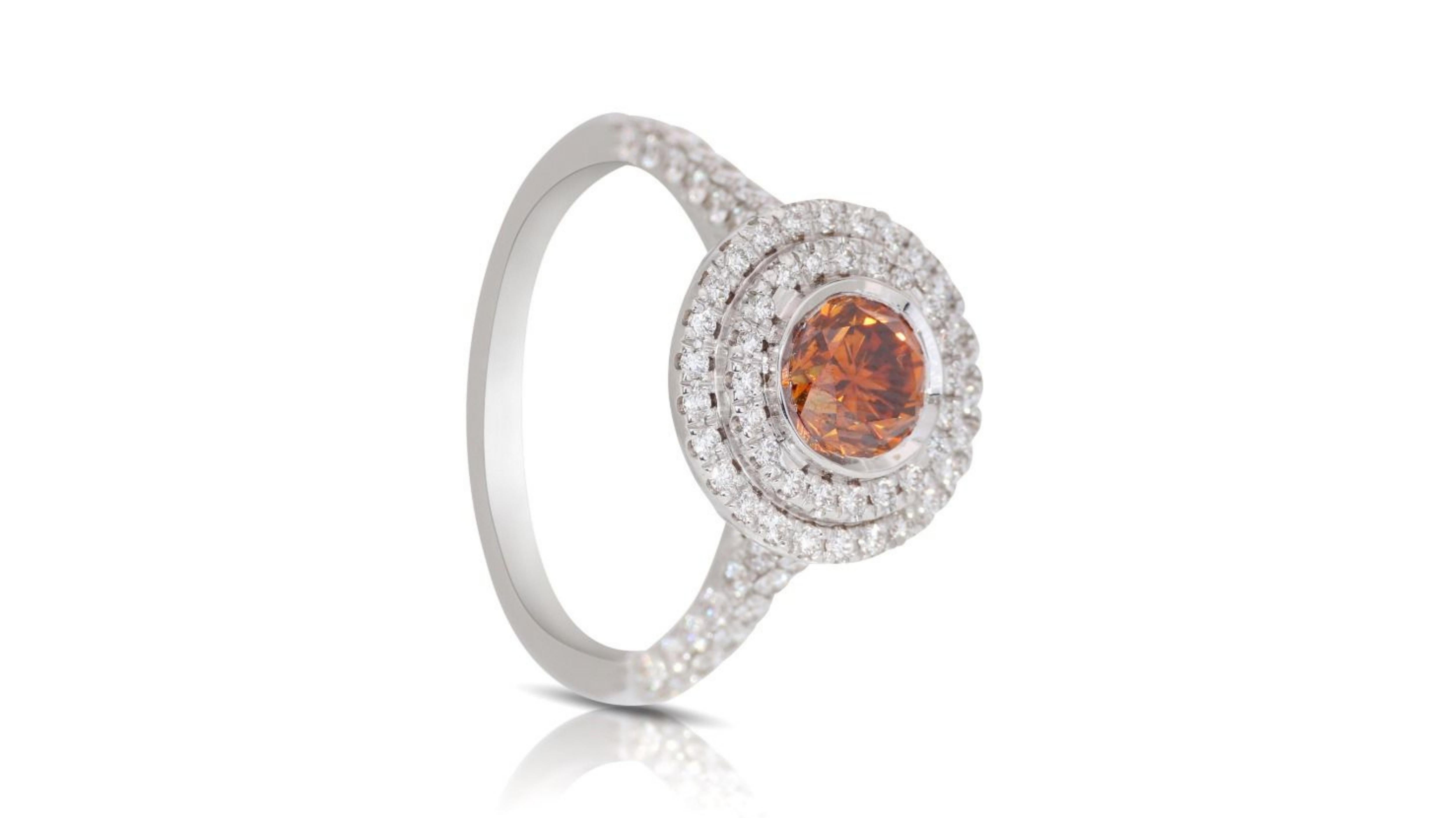 Fabulous .21ct. Round Brilliant Halo Diamond Ring In New Condition For Sale In רמת גן, IL
