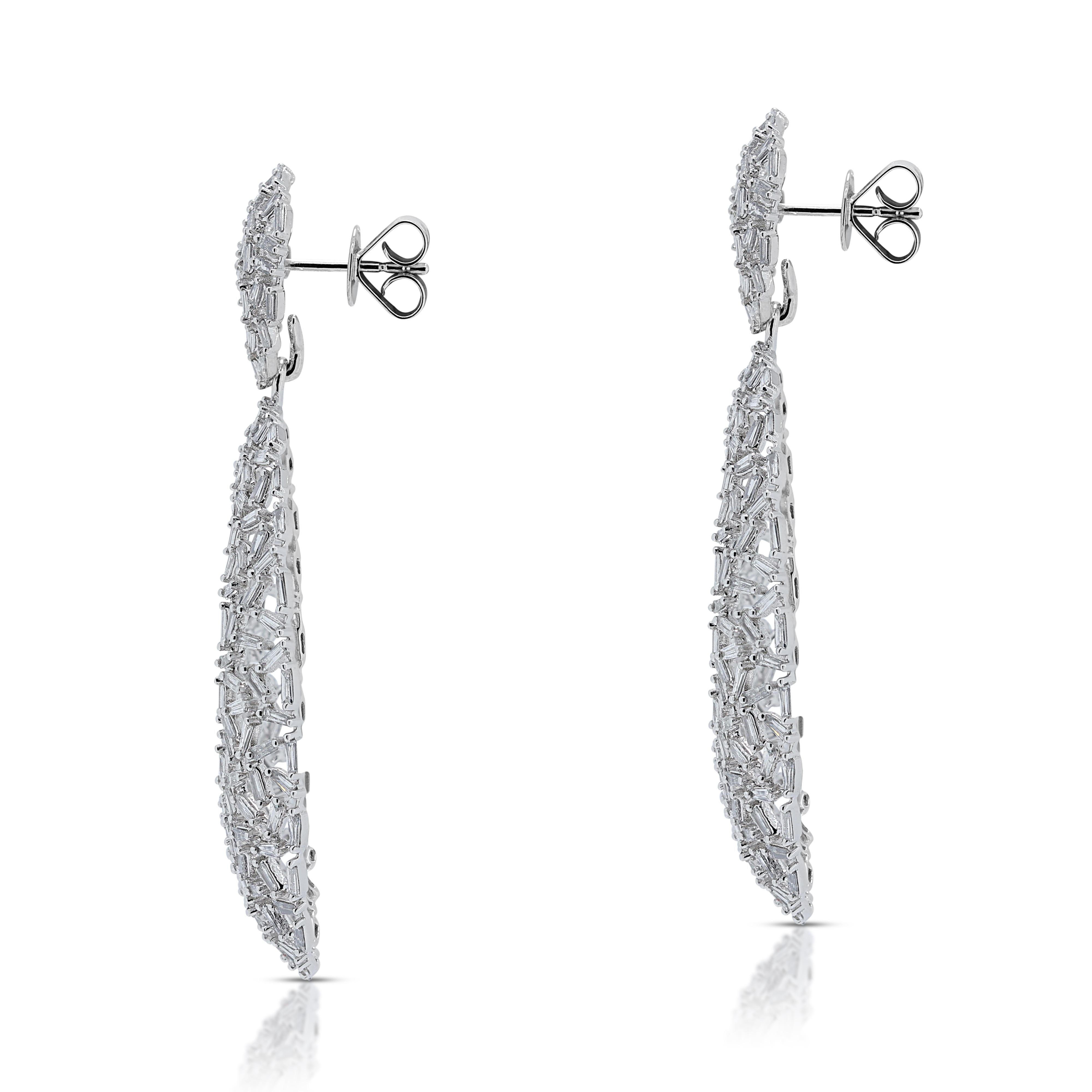 Women's Fabulous 3.26ct Diamonds Drop Earrings in 18K White Gold For Sale