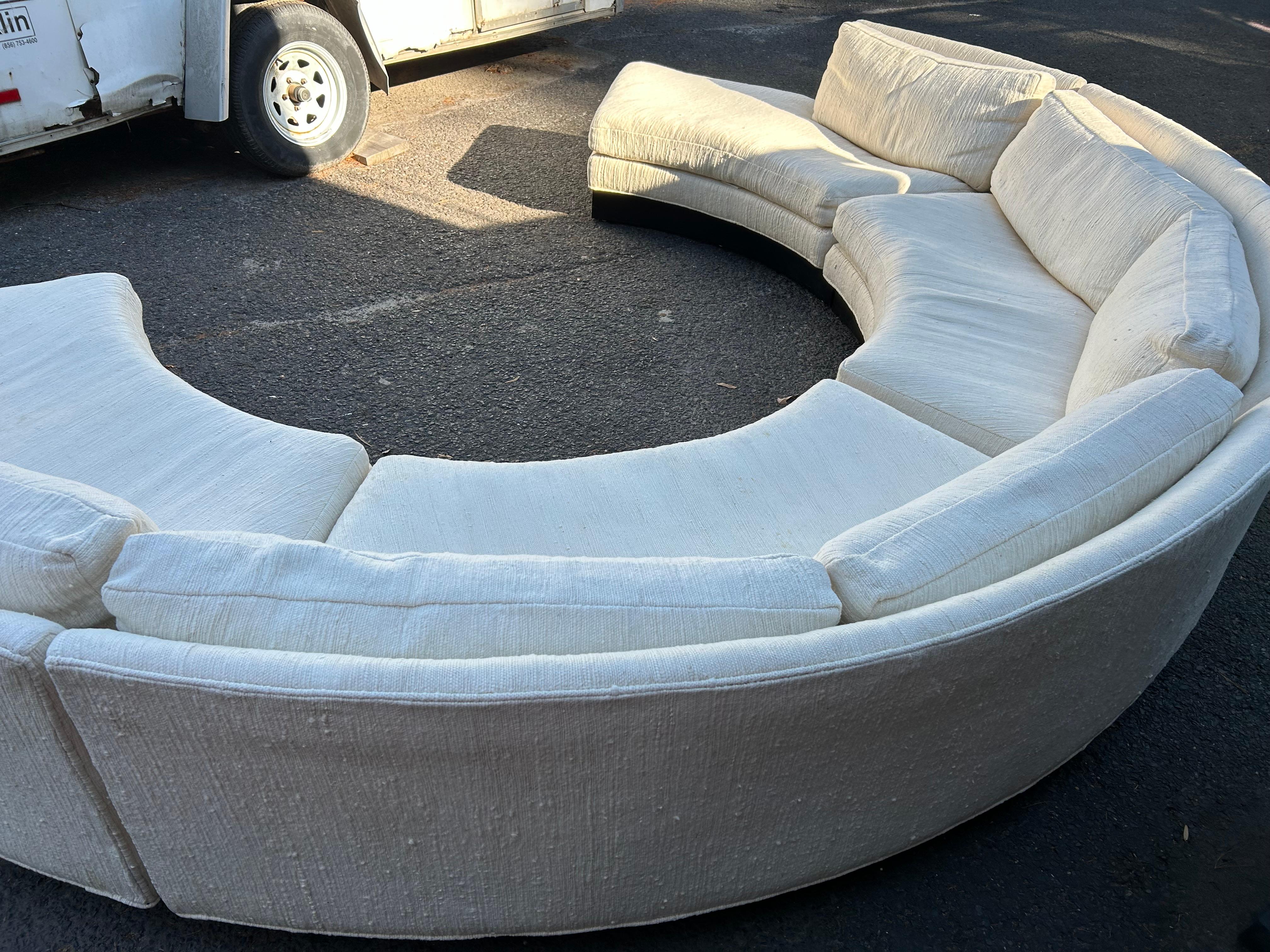 Fabuleux 4-Pieces Erwin Lambeth Circular Curved Sofa Sectional Mid-Century Modern en vente 12