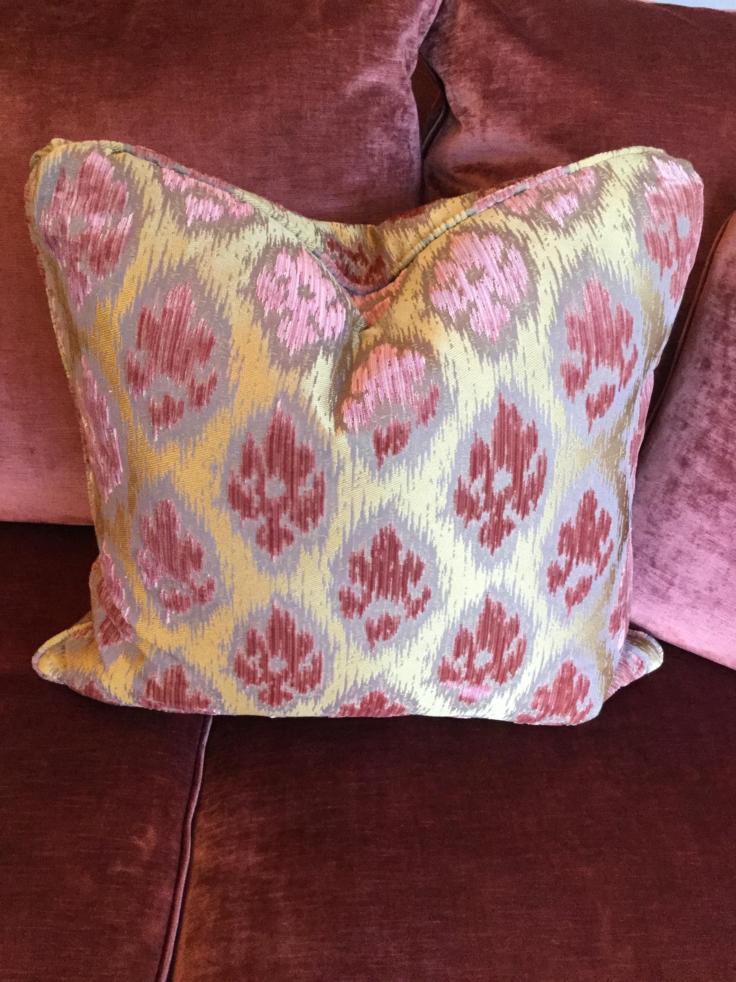 American Fabulous Lavish Pink Velvet Sofa