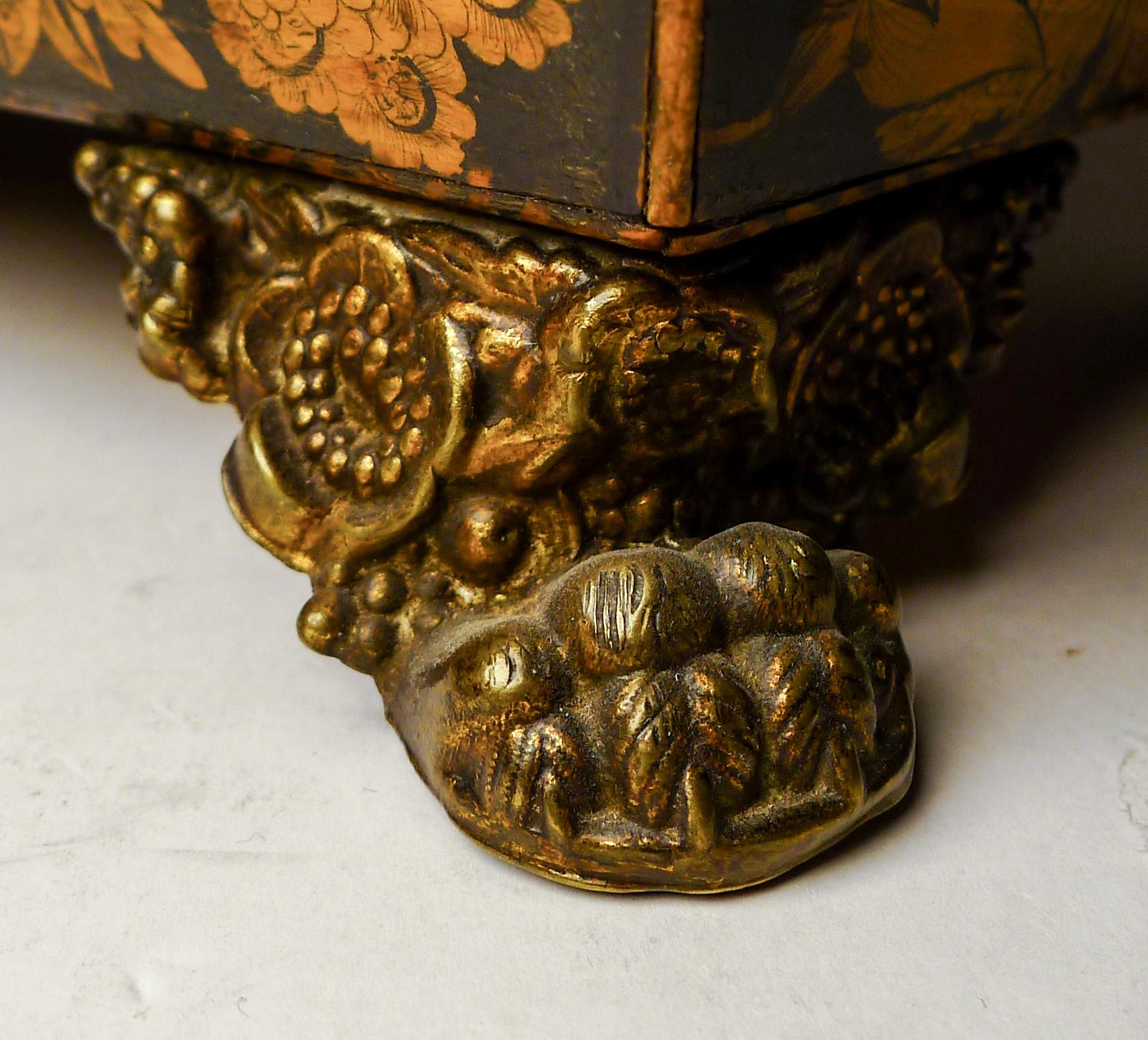 Fabulous Antique English Penwork Double Compartment Tea Caddy c.1820 In Good Condition For Sale In Bath, GB