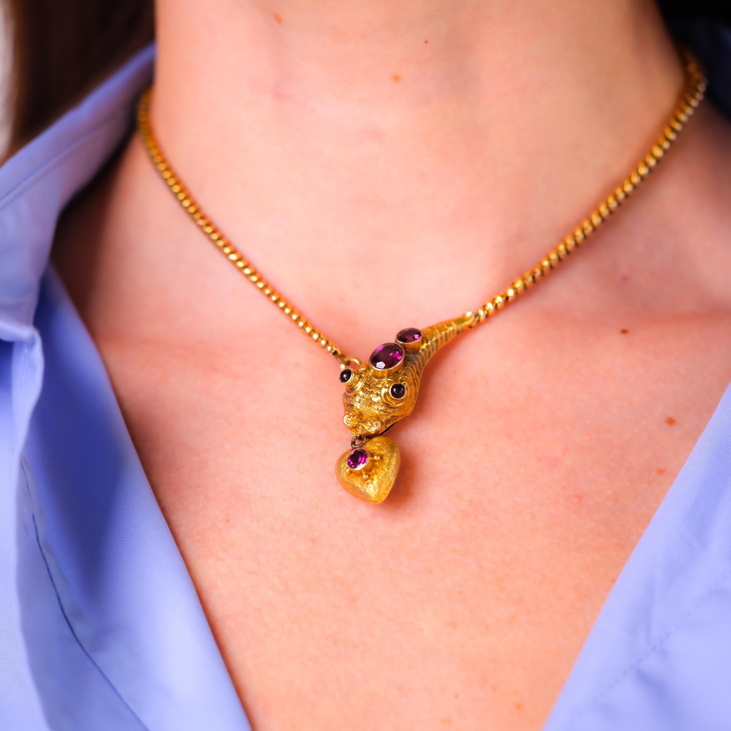 Oval Cut Fabulous antique garnet 14k yellow gold snake necklace