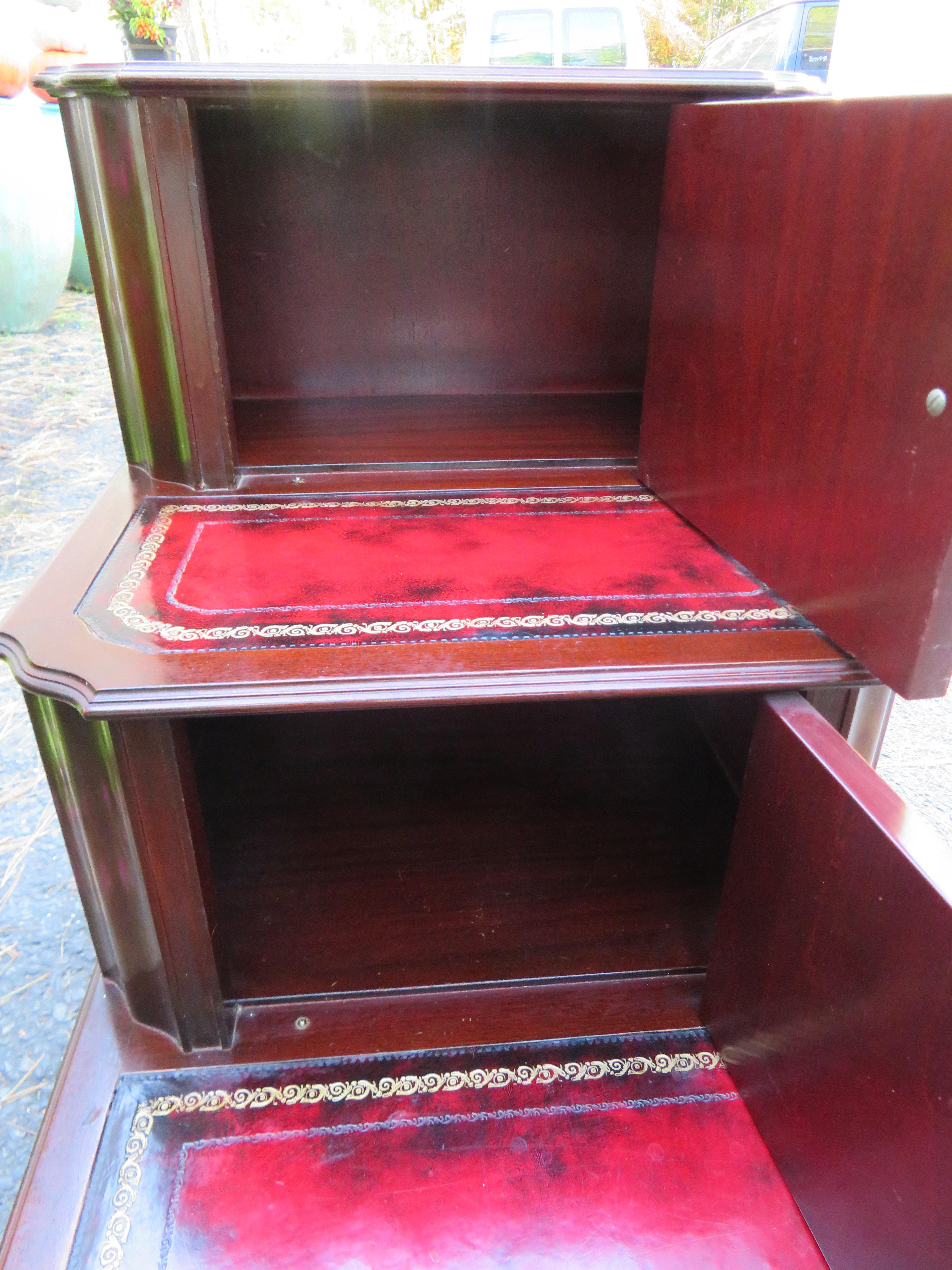 Fabulous Antique Mahogany Library Steps / Side Table For Sale 4