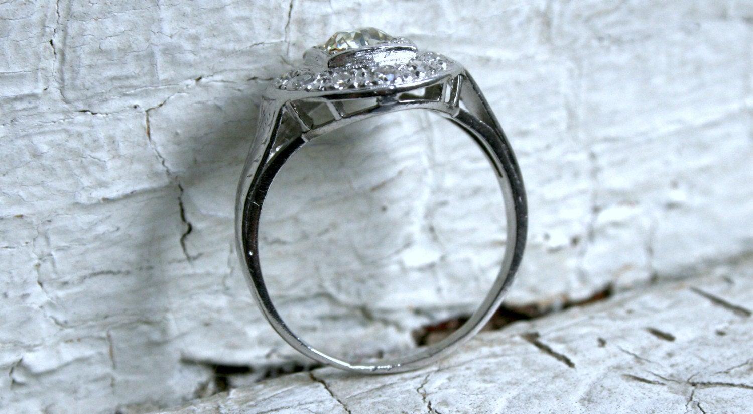 Fabulous Antique Platinum Diamond Cluster Engagement Ring, 0.96 Carat In Good Condition For Sale In San Francisco, CA