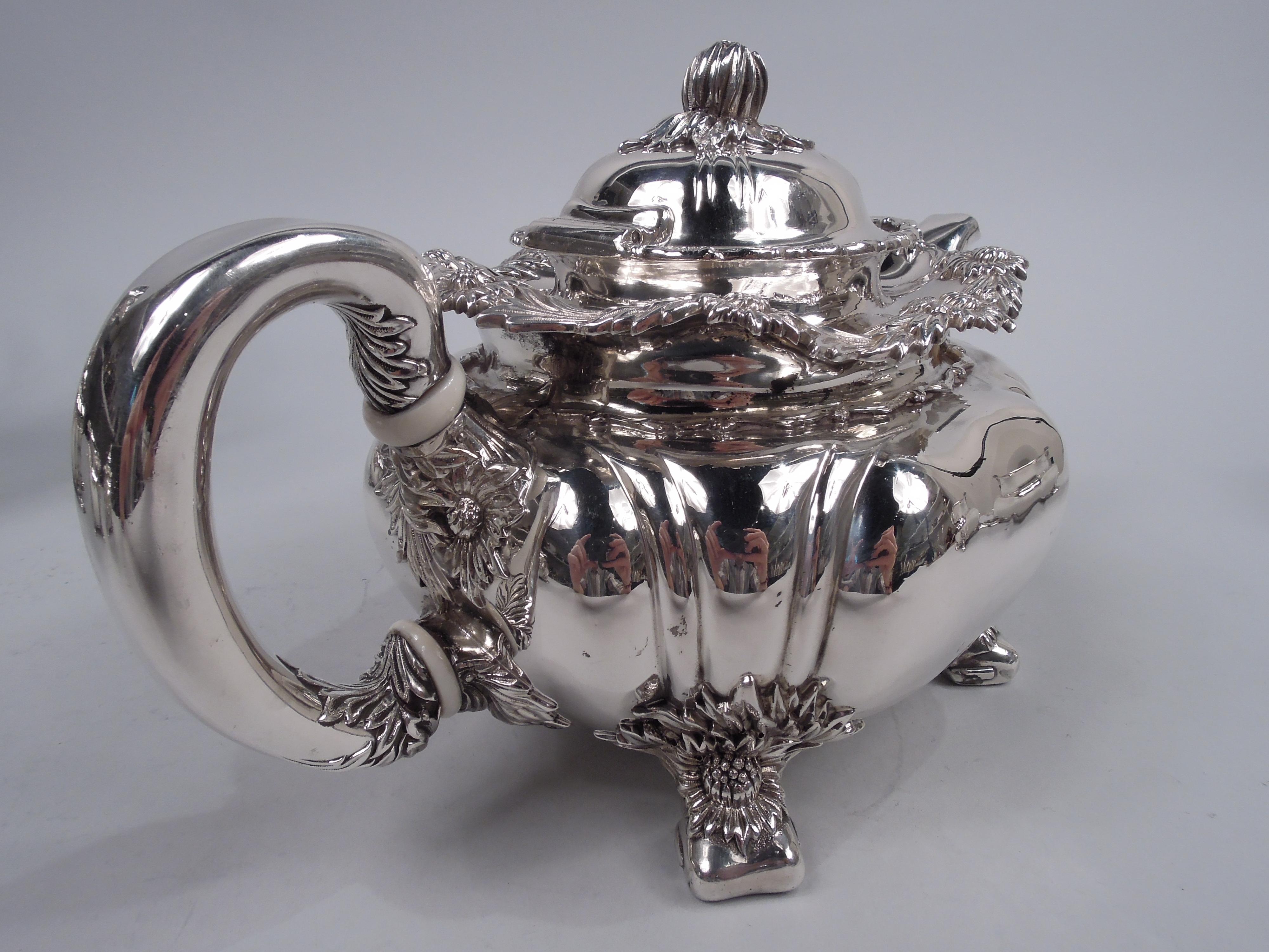 Fabulous Antique Tiffany Chrysanthemum 5-Piece Coffee & Tea Set In Good Condition For Sale In New York, NY