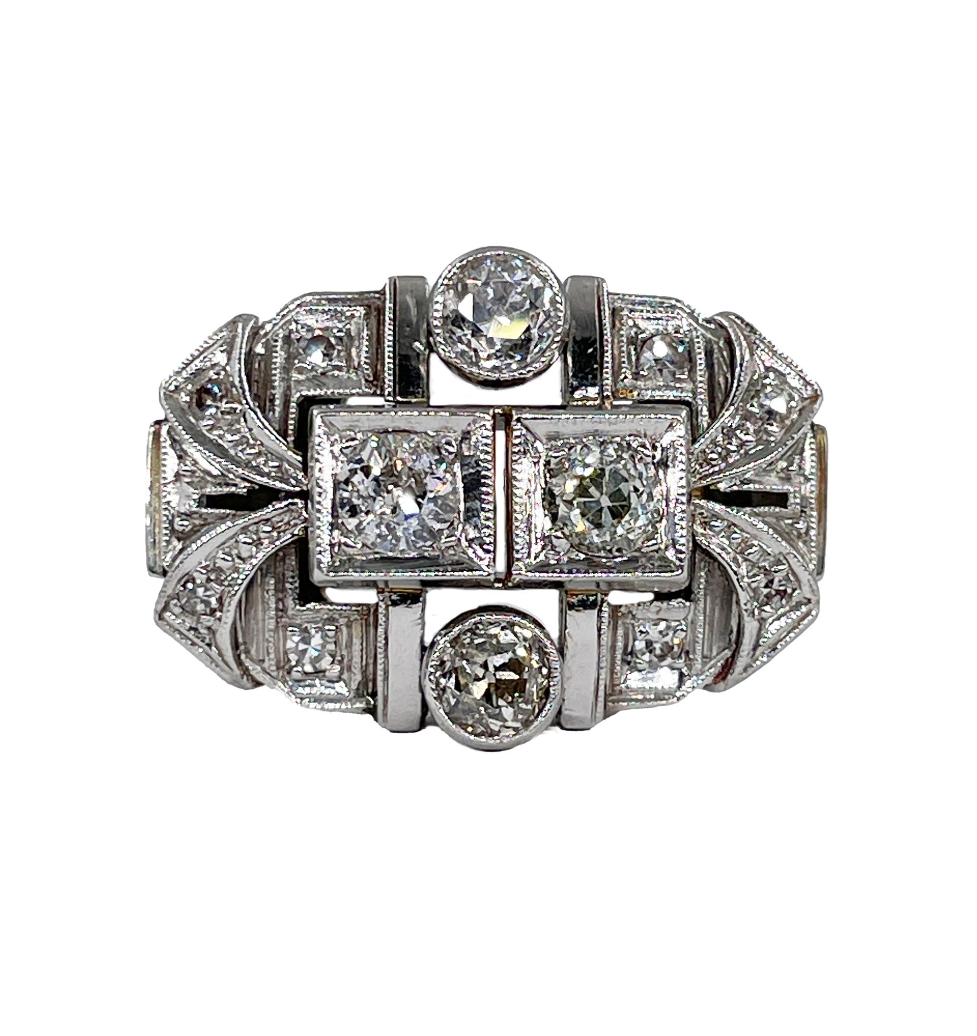 Fabulous Art Deco 1.50ct Old European Old Mine Dia Dinner 14k White Gold Ring In Good Condition For Sale In New York, NY