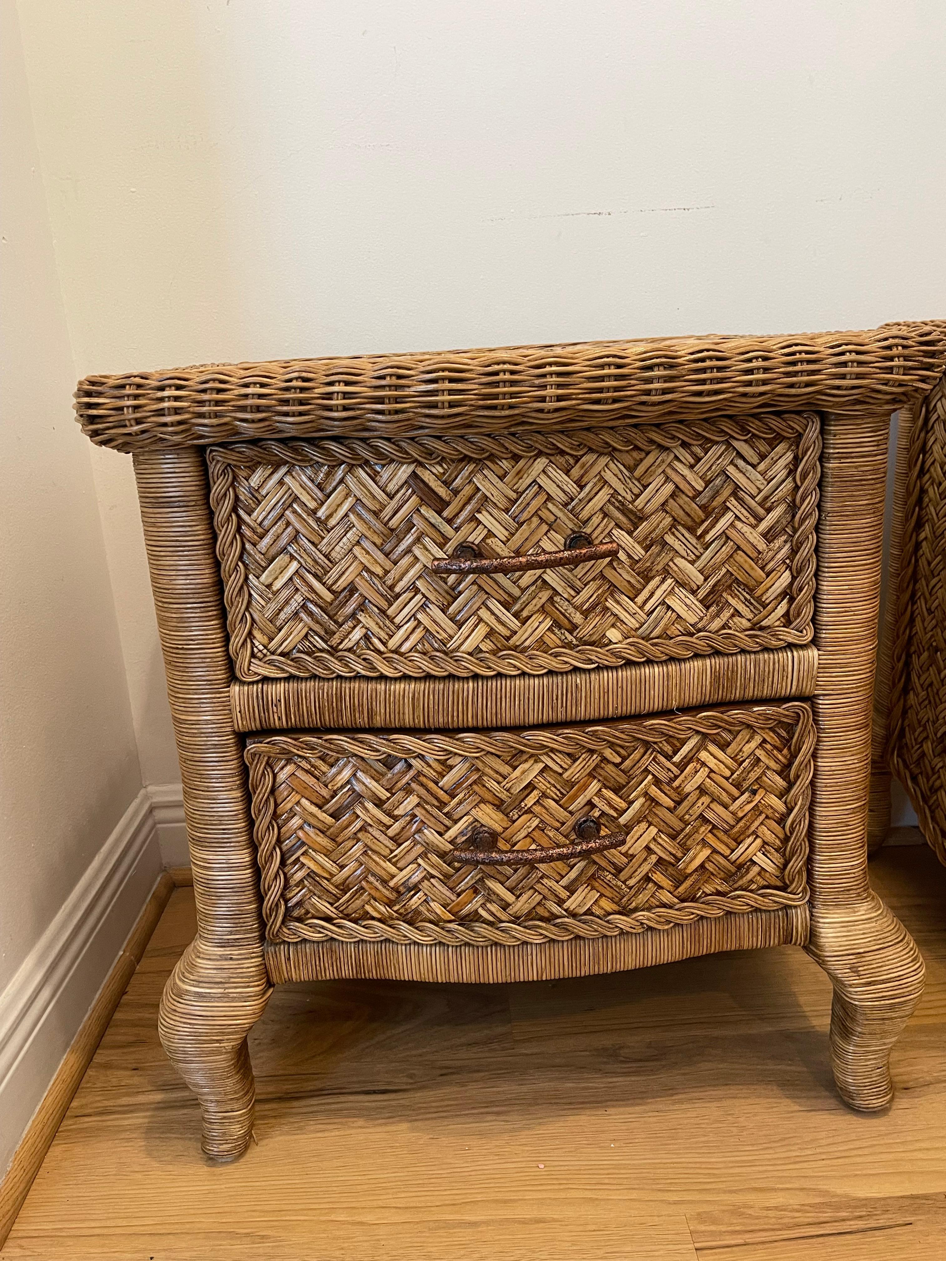 Fabulous Braided Wicker Pair of Nightstands In Good Condition For Sale In Boca Raton, FL