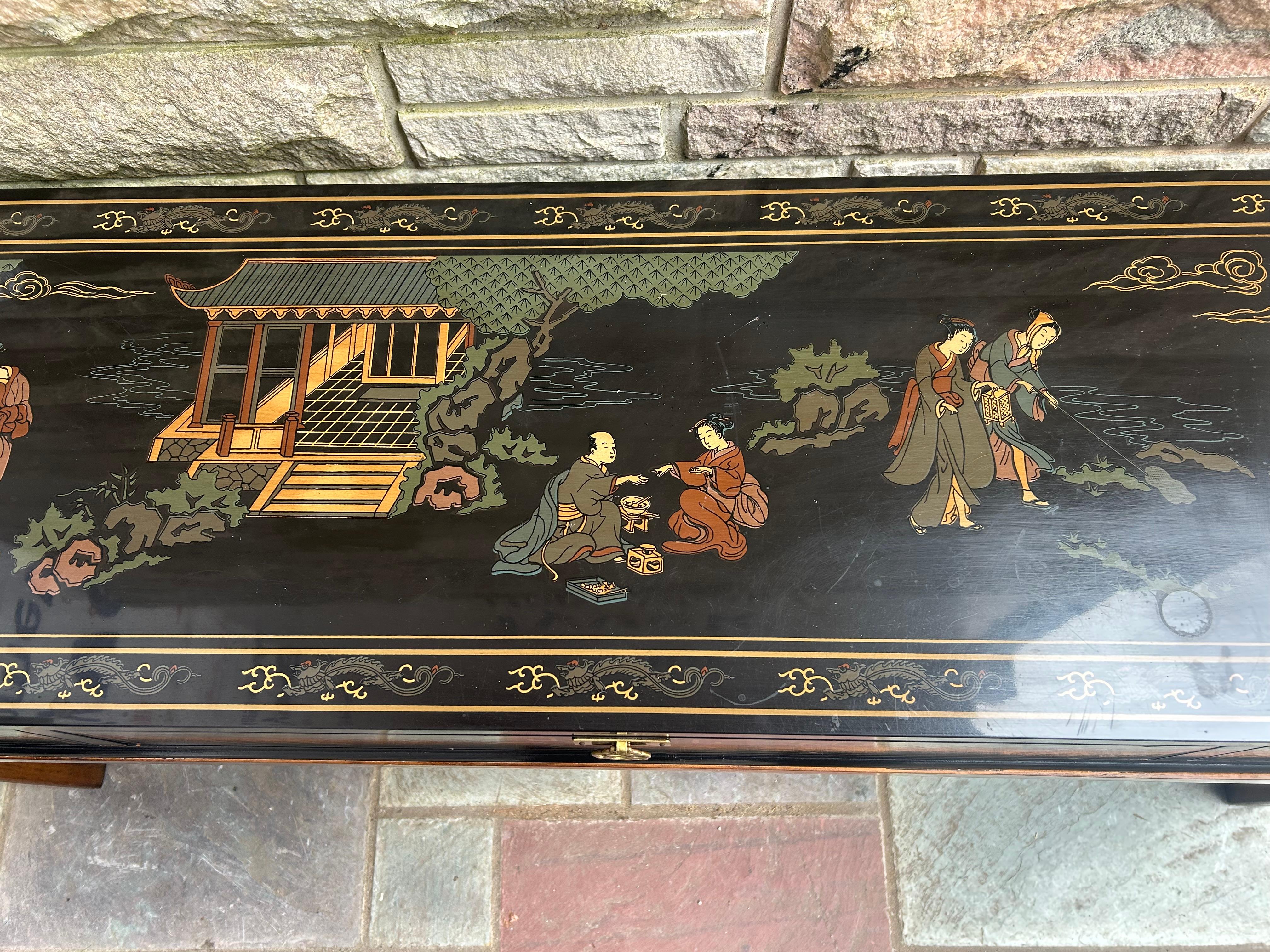 Peint Fabuleuse table console Drexel en laque noire peinte à la main, milieu du siècle dernier en vente