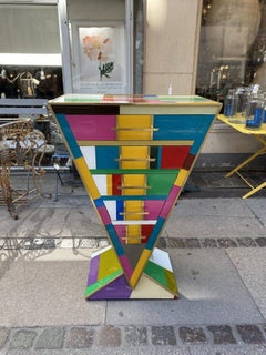 Fabuleuse commode rétro colorée en forme de V de Murano