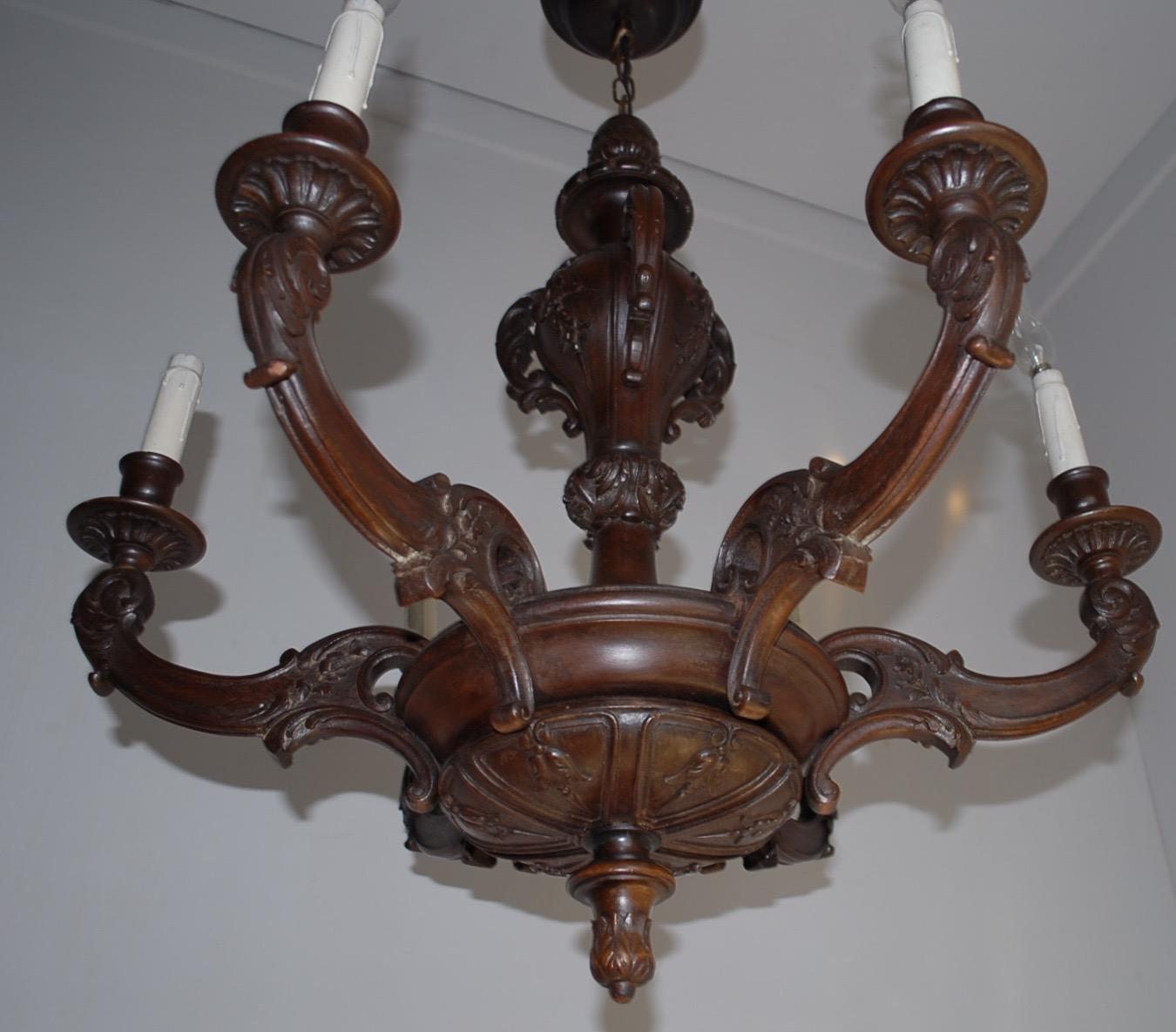 Fabulous Early 1900's Six-Light Quality Carved Nutwood Chandelier Light Fixture In Excellent Condition For Sale In Lisse, NL