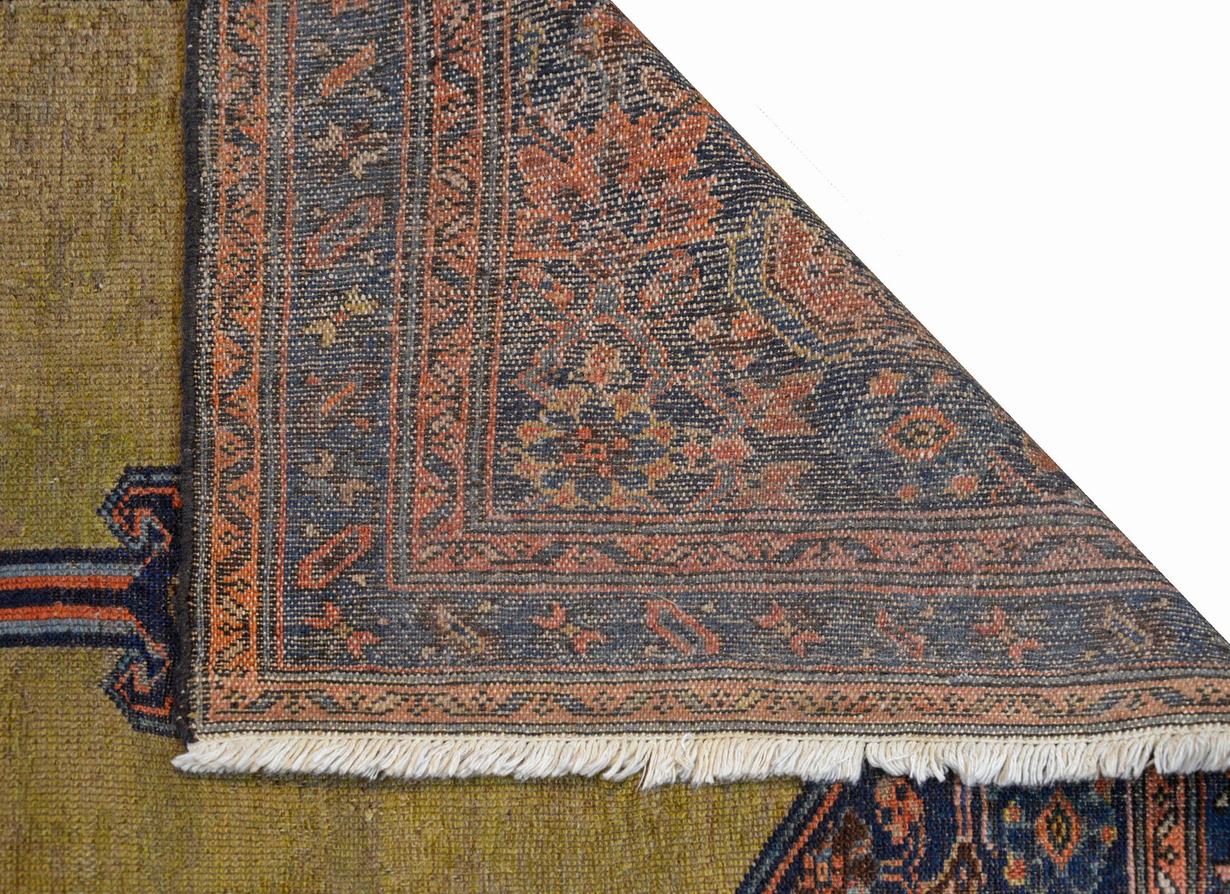 Fabuleux tapis Serab du début du 20e siècle en vente 1
