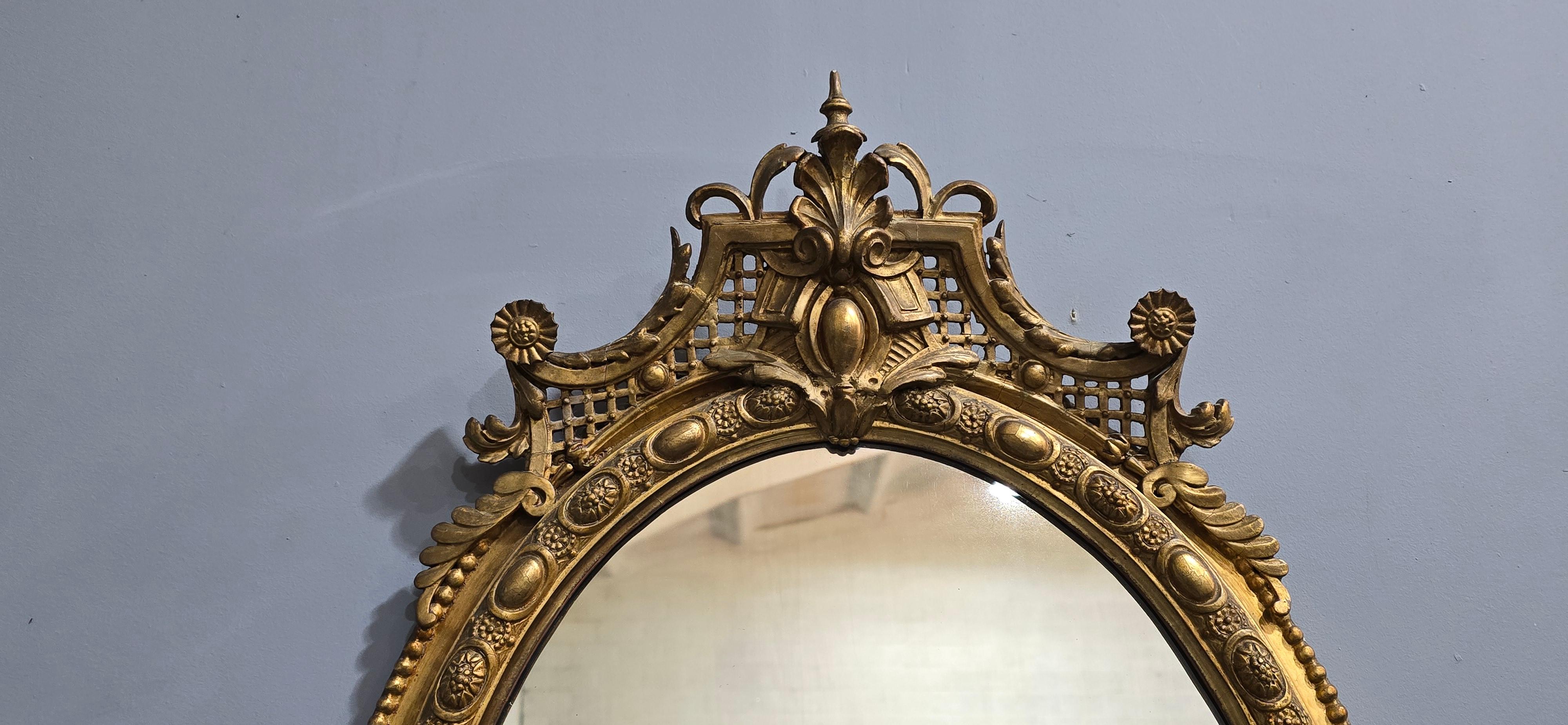 Fabulous English Gilt Oval Mirror For Sale 1