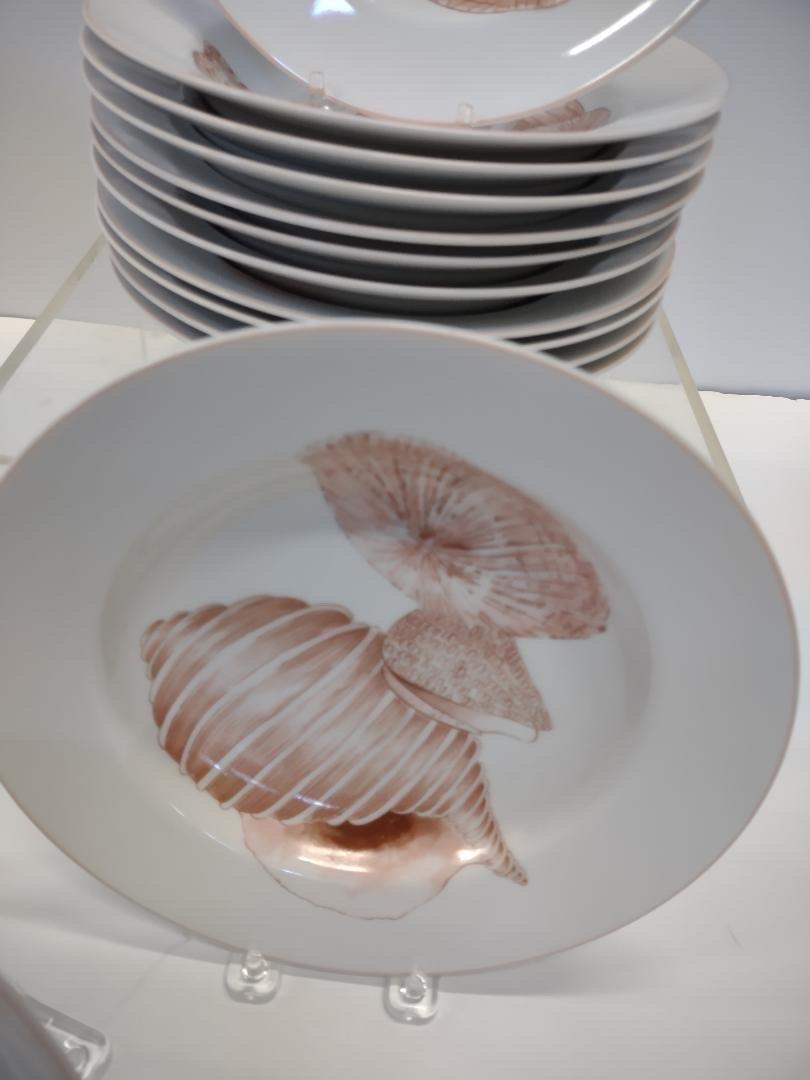 Japanese Fabulous Fitz and Floyd Coquille Pattern Dinnerware Set For Sale