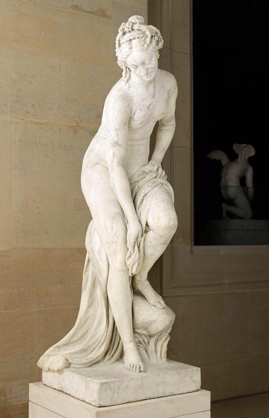  Fabulous French Neoclassical Marble Sculpture of Bathing Venus 1880' For Sale 7