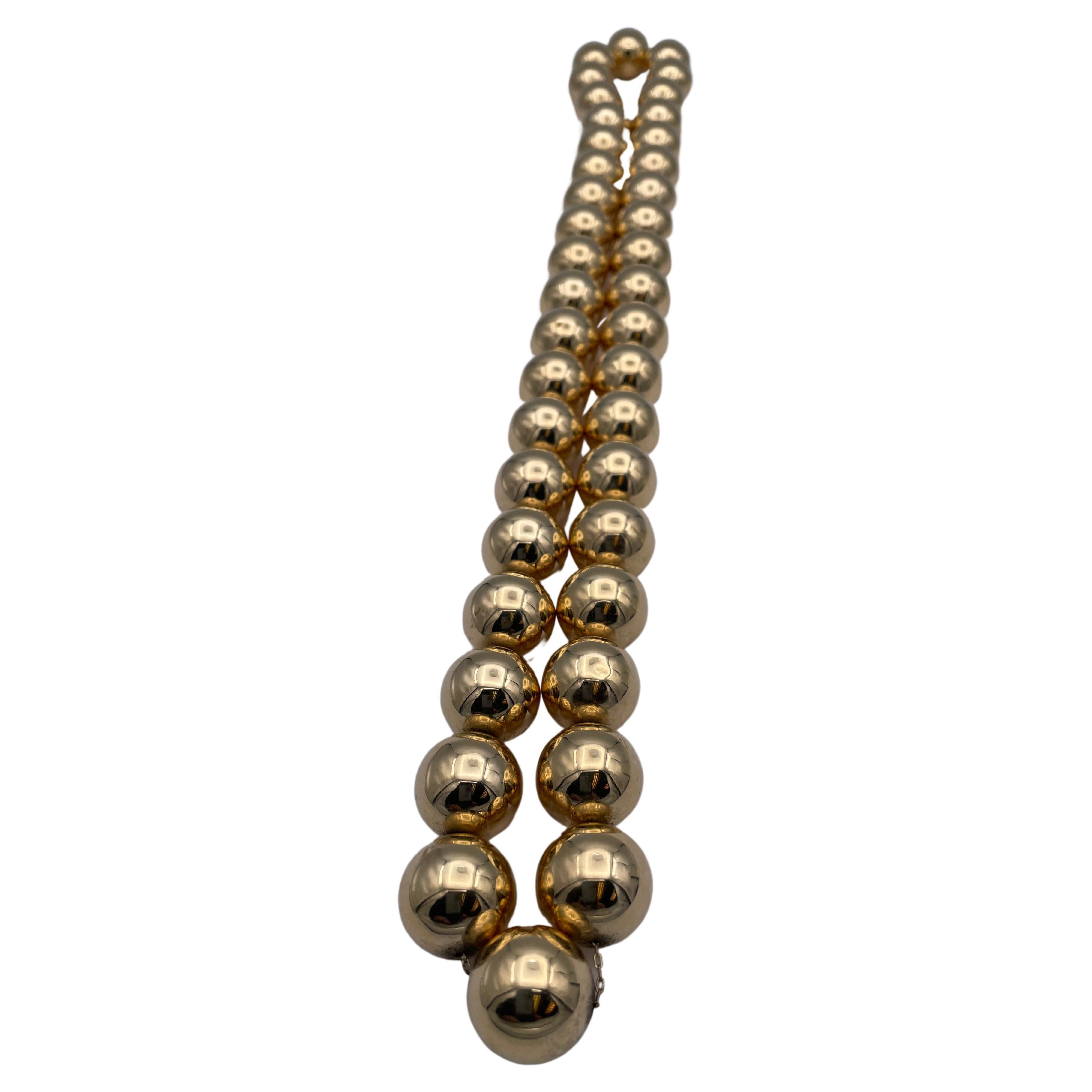 Le meilleur collier de boules d'or jamais vu.  Composé de quarante grosses boules en or. Chaque boule fait 20 mm.   30