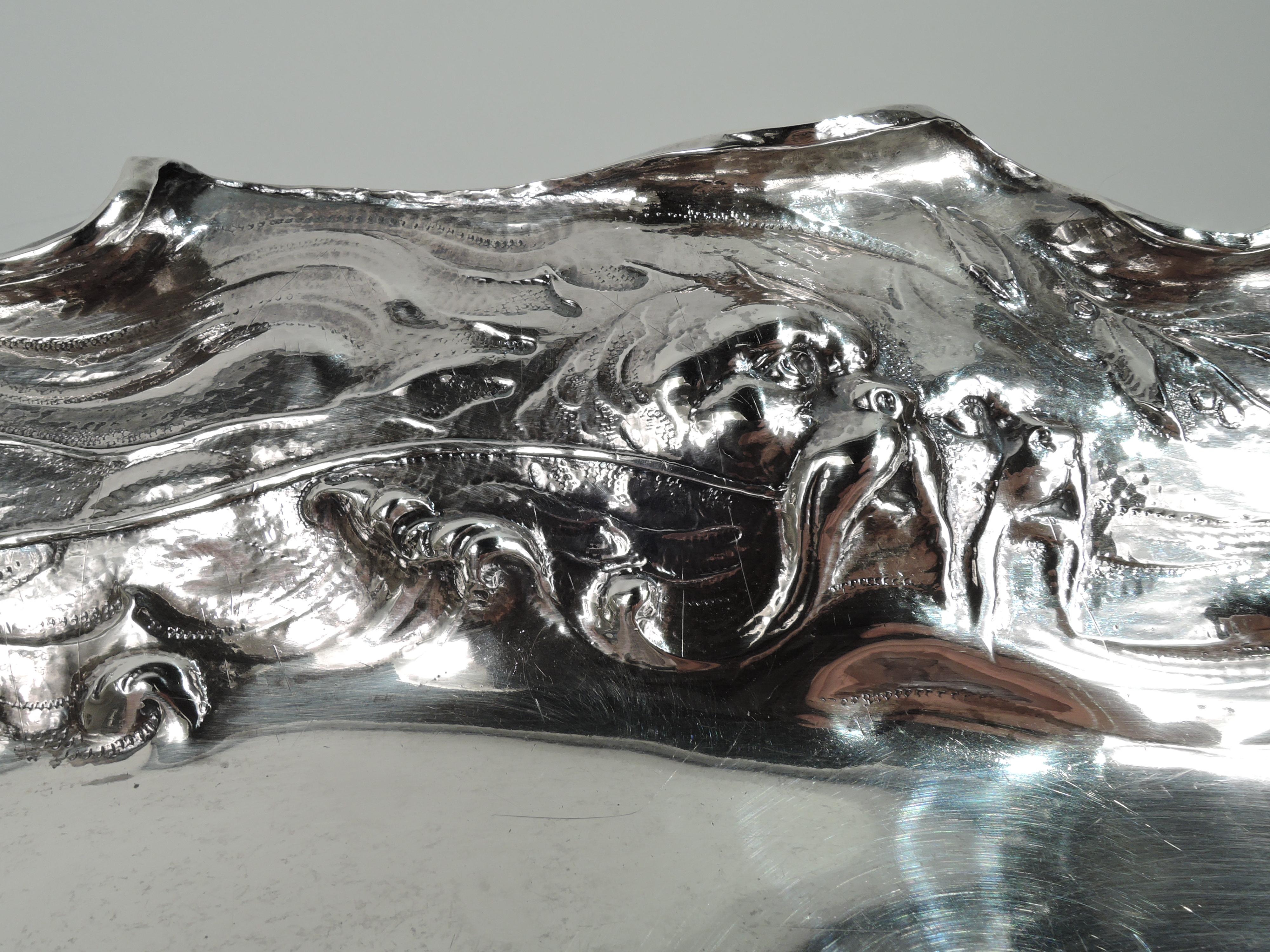 Late 19th Century Fabulous Gorham Art Nouveau Martelé Silver Fish Platter 