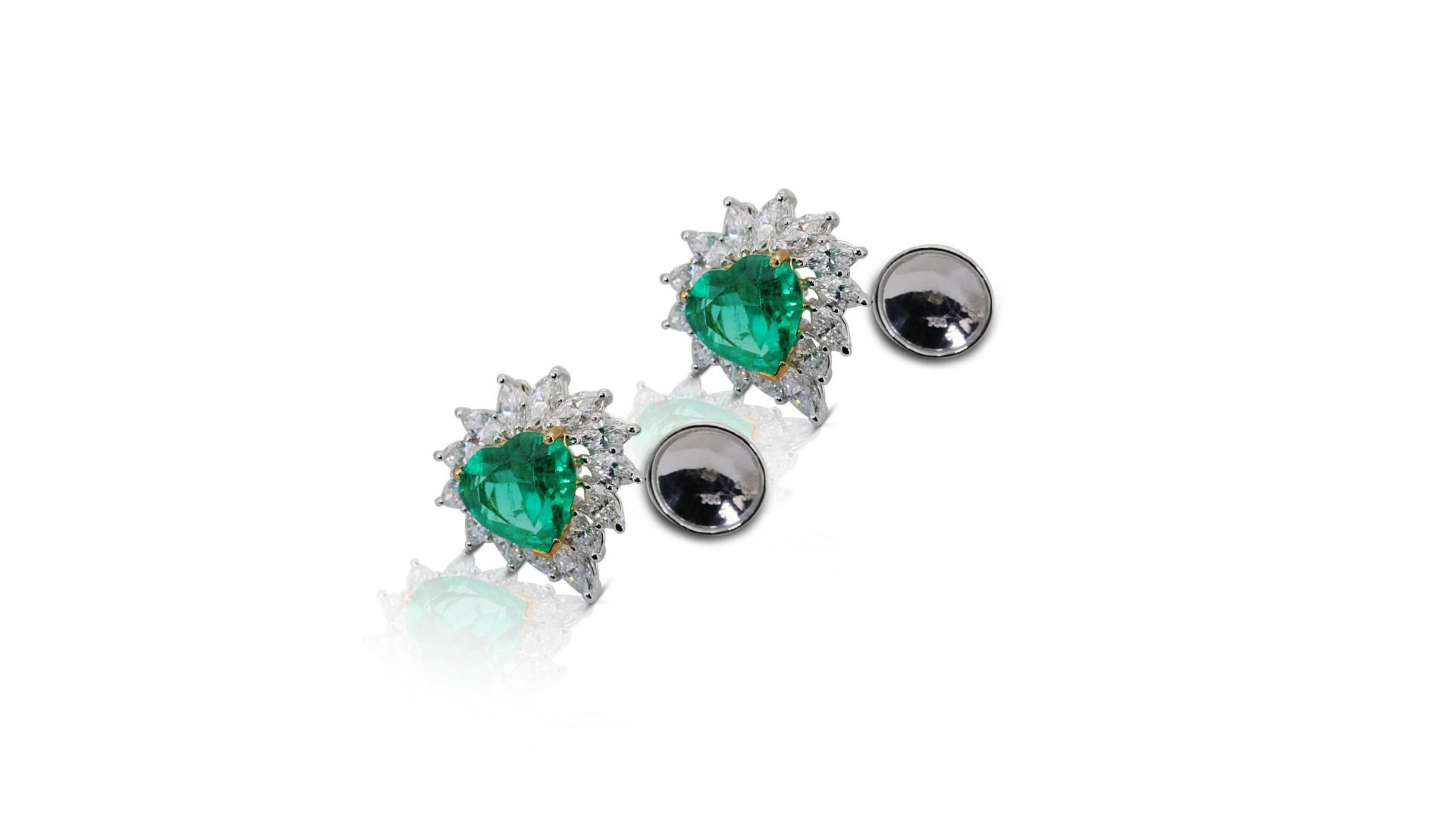 Fabulous Heart Emerald Earrings For Sale 1