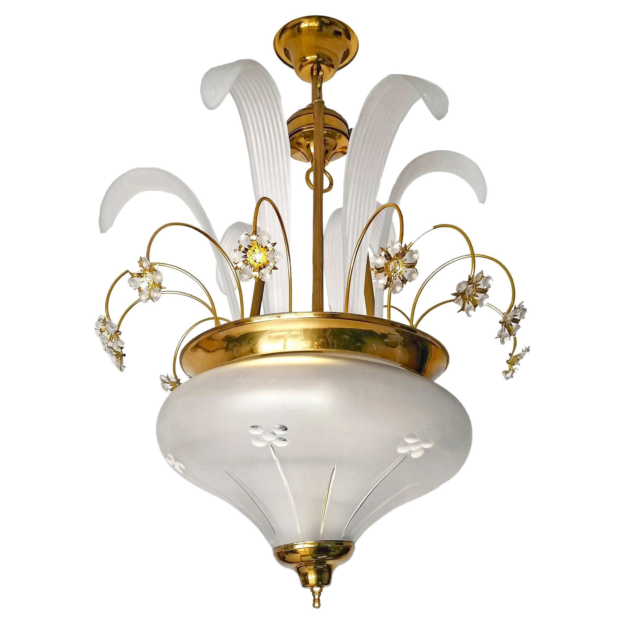 Fabulous Hollywood Regency Murano crystal glass flower bouquet & gilt brass chandelier
Dimensions
Height: 31.5 in. (80 cm)
Diameter: 19.69 in. (50 cm)
3 light bulbs E27/ good working condition
Assembly required.