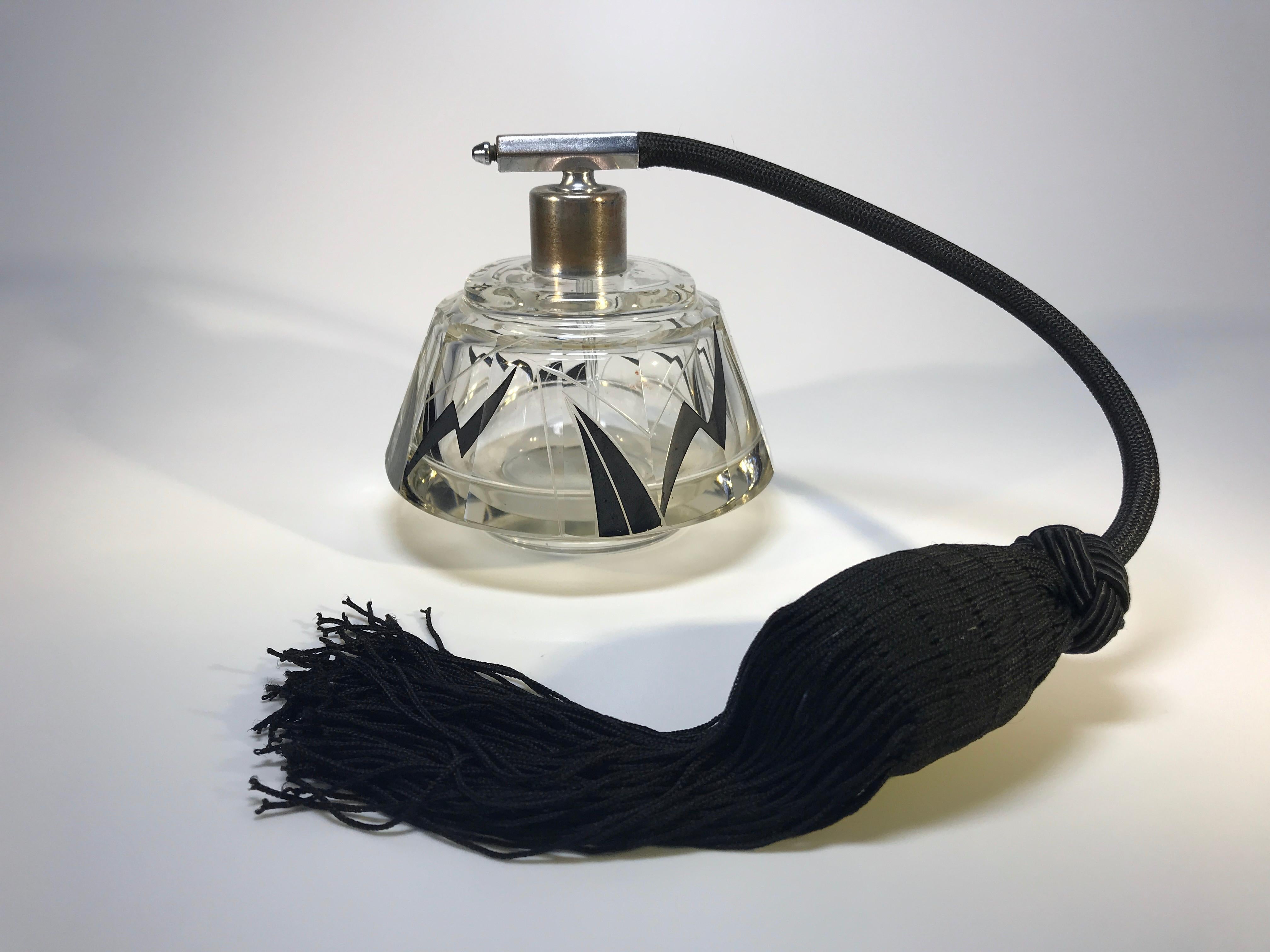 Fabuleux Set de toilette 5 pièces en émail noir Tchèque Karl Palda Art Deco 1920s Bon état - En vente à Rothley, Leicestershire