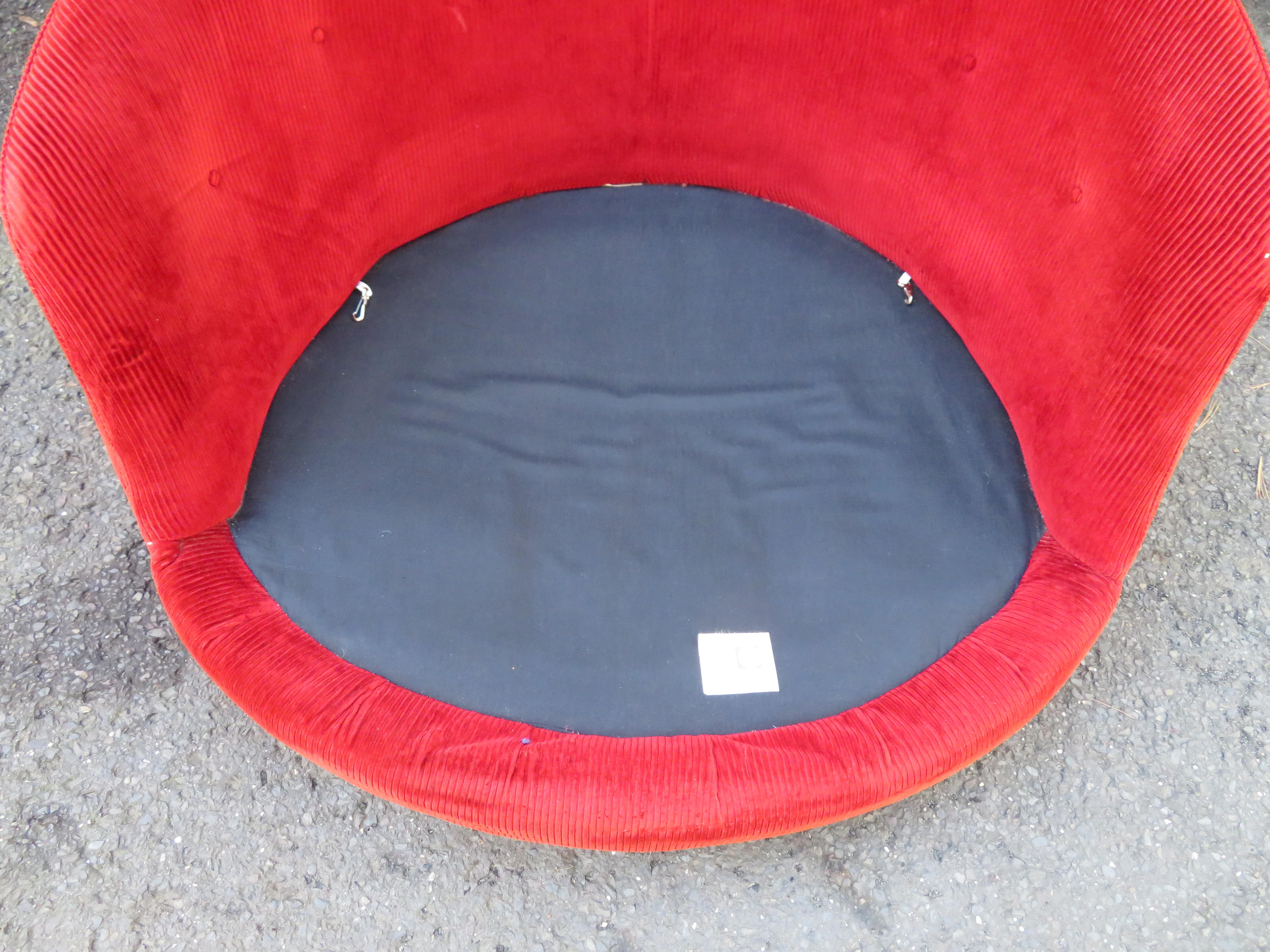 Fabulous Large Round Circular Milo Baughman Swivel Lounge Chair Thayer Coggin 3