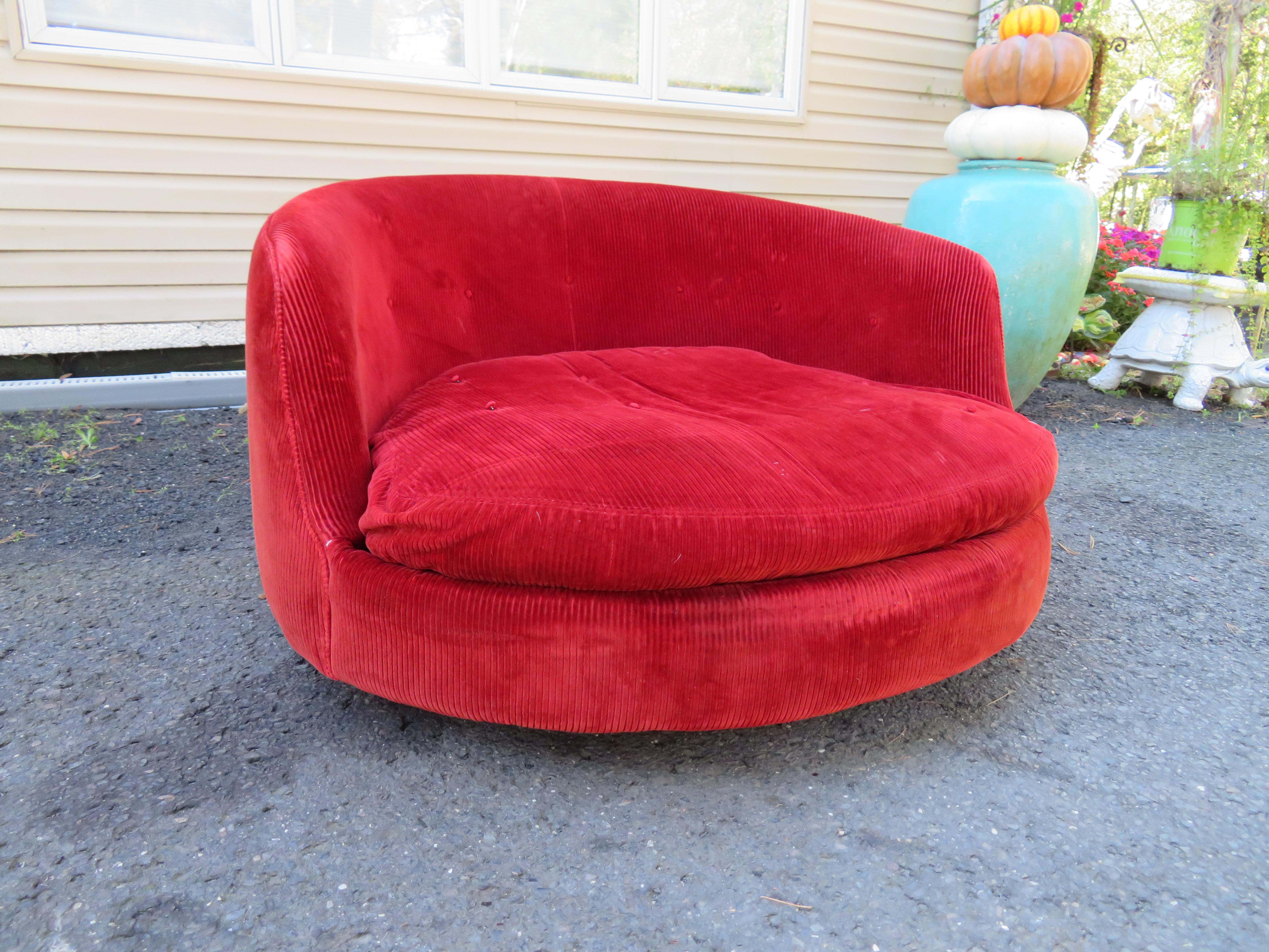 Fabulous Large Round Circular Milo Baughman Swivel Lounge Chair Thayer Coggin 4