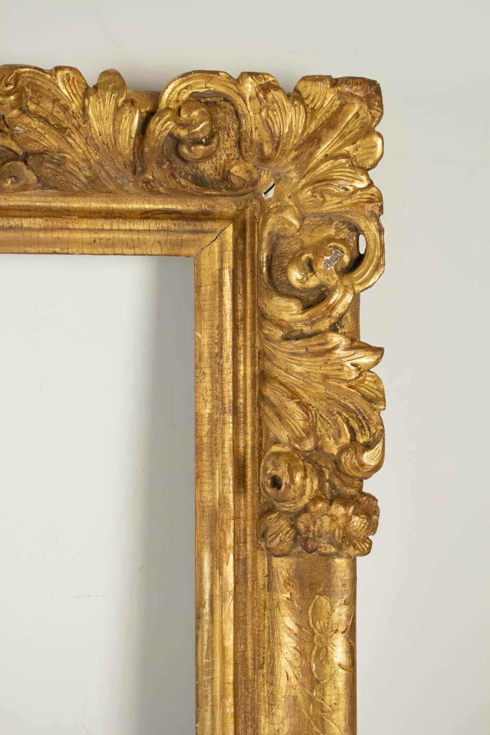 Fabulous Louis XIV Period Frame, Mirror with Flower Corners, France 18th Century In Excellent Condition For Sale In Saint-Ouen, FR