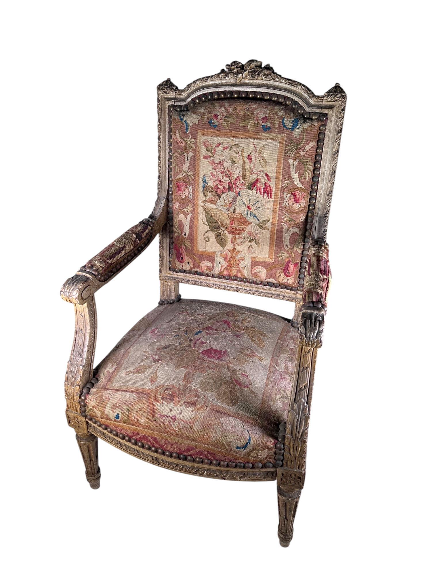 Fabuleuse chaise miniature de style Louis XVI avec tapisserie d'origine au petit point en vente 1