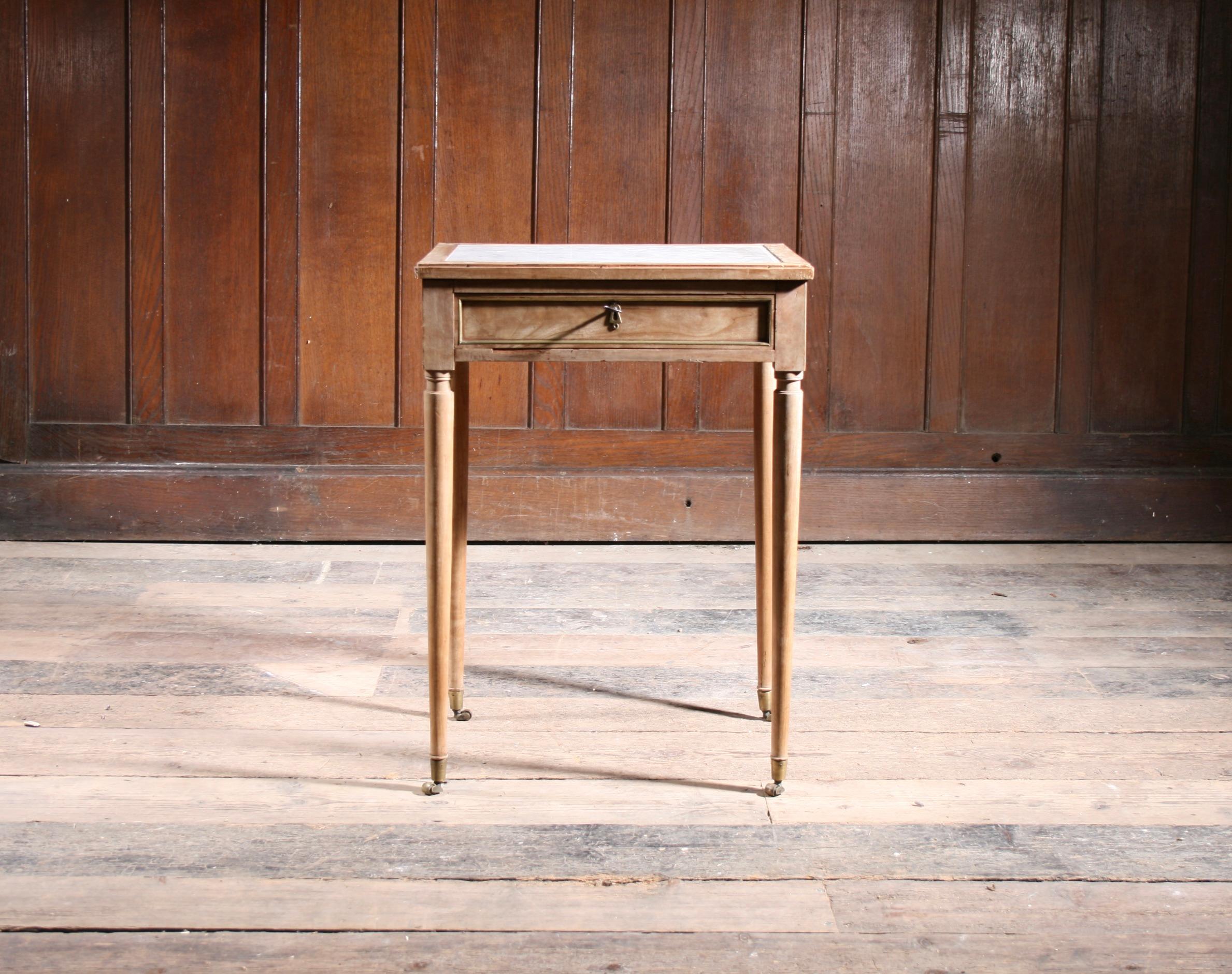 Fabulous Maple & Carrara Marble Table in vendita 2