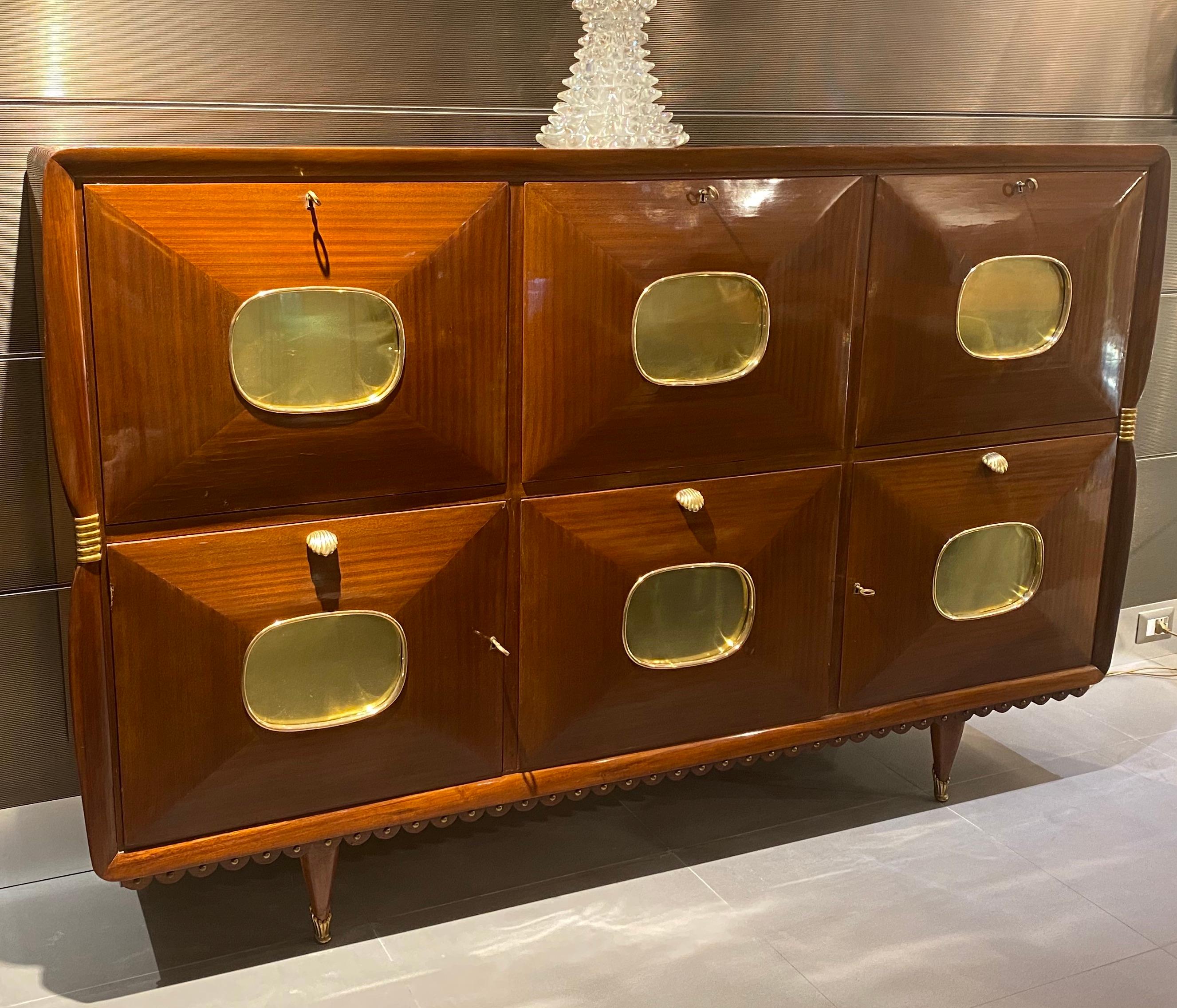 Mid-Century Modern Fabulous  Mid-Century  Bar Cabinet  Attr. to Paolo Buffa, 1950 For Sale