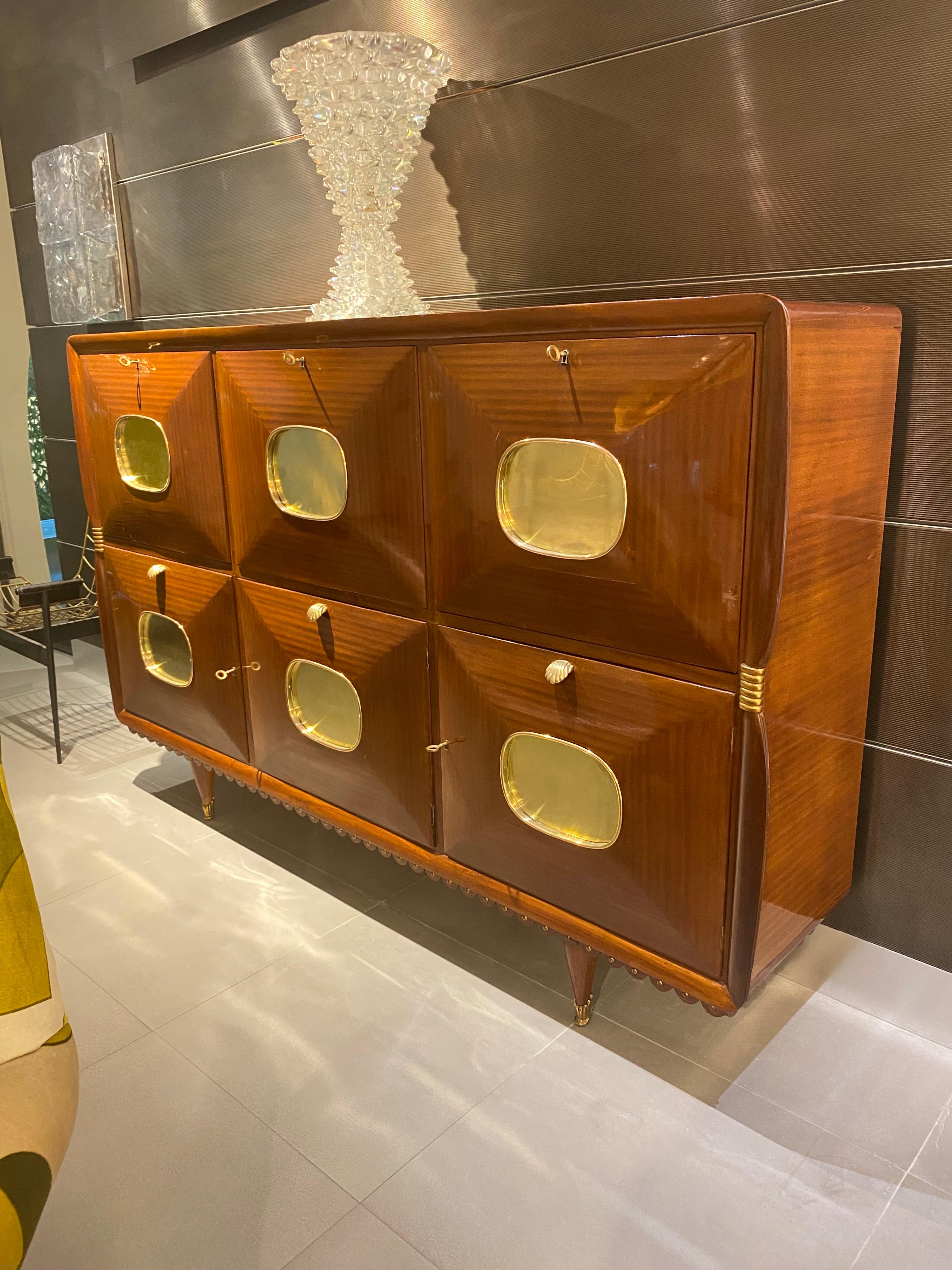 Fabulous  Mid-Century  Bar Cabinet  Attr. to Paolo Buffa, 1950 For Sale 1